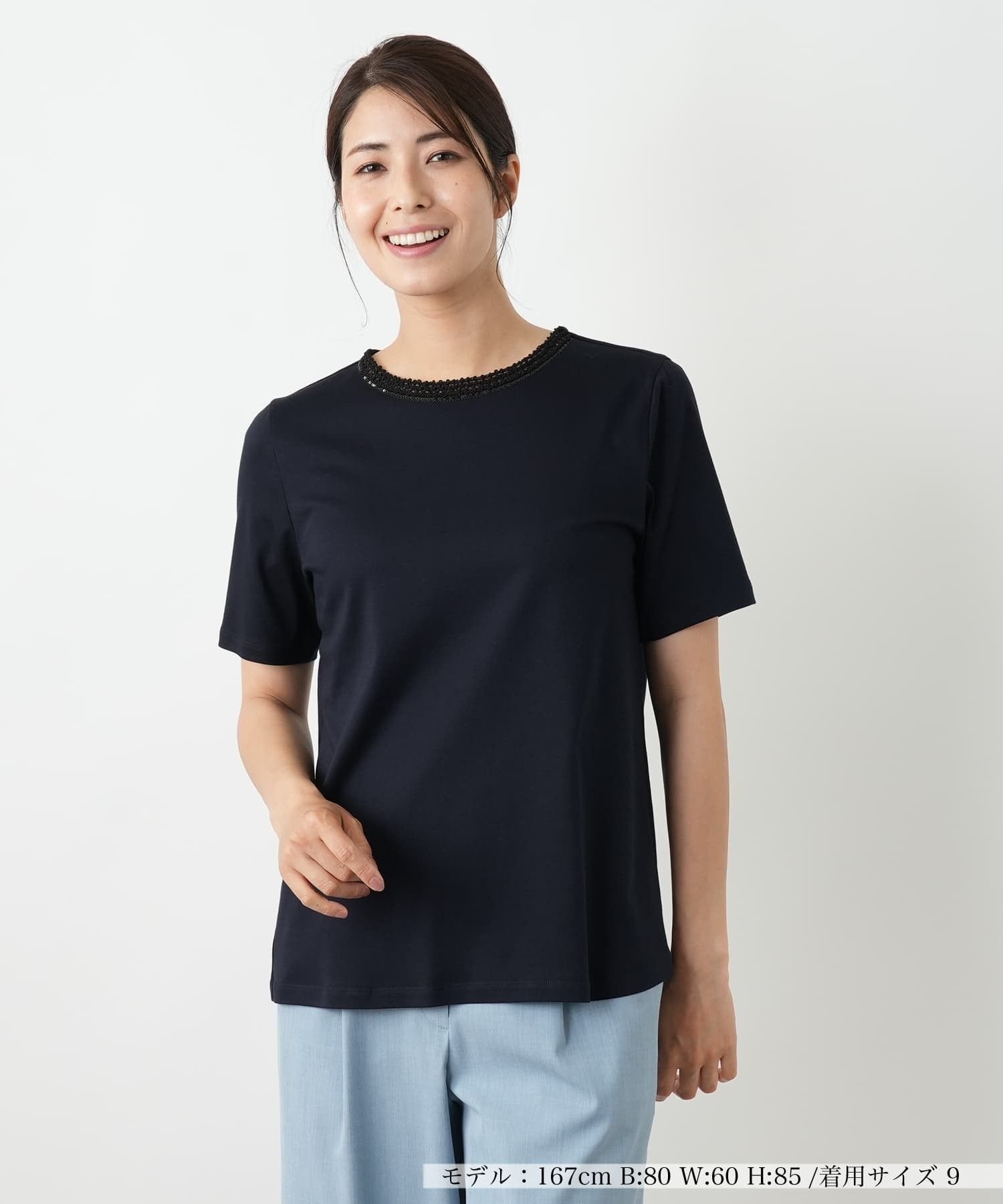 Leilian 刺繍クルーネックカットソー レリアン トップス カットソー・Tシャツ ホワイト ネイビー