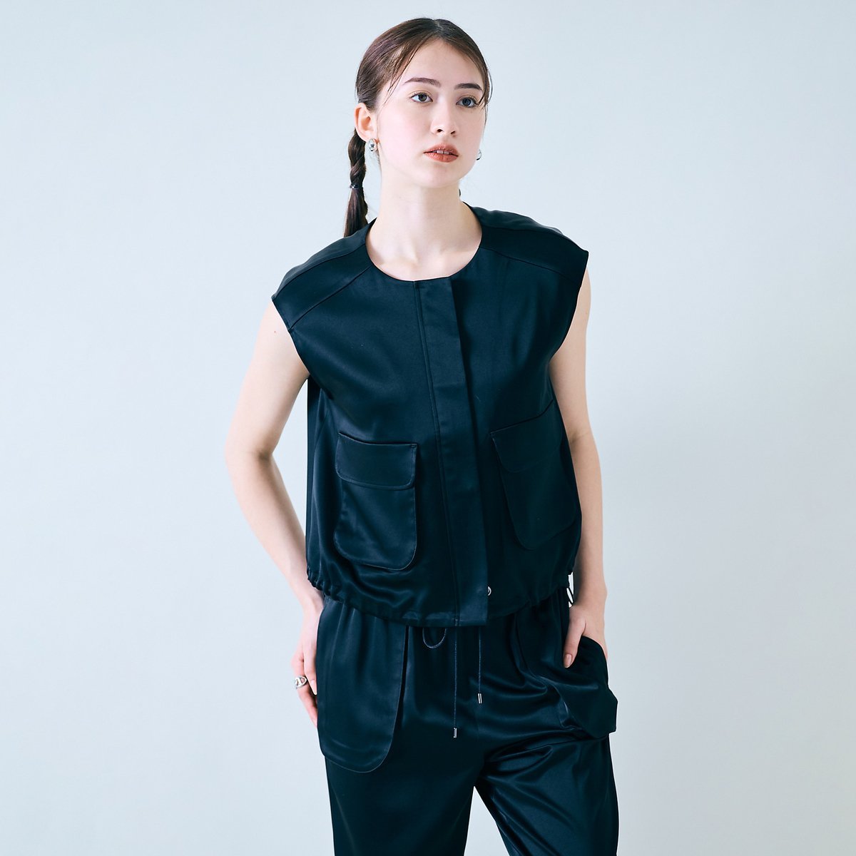 【SALE／50%OFF】Audie a Muses 【セットアップ対応】ワーク風フラットベスト ローズティアラ トップス ベスト・ジレ ブラック ベージュ【送料無料】