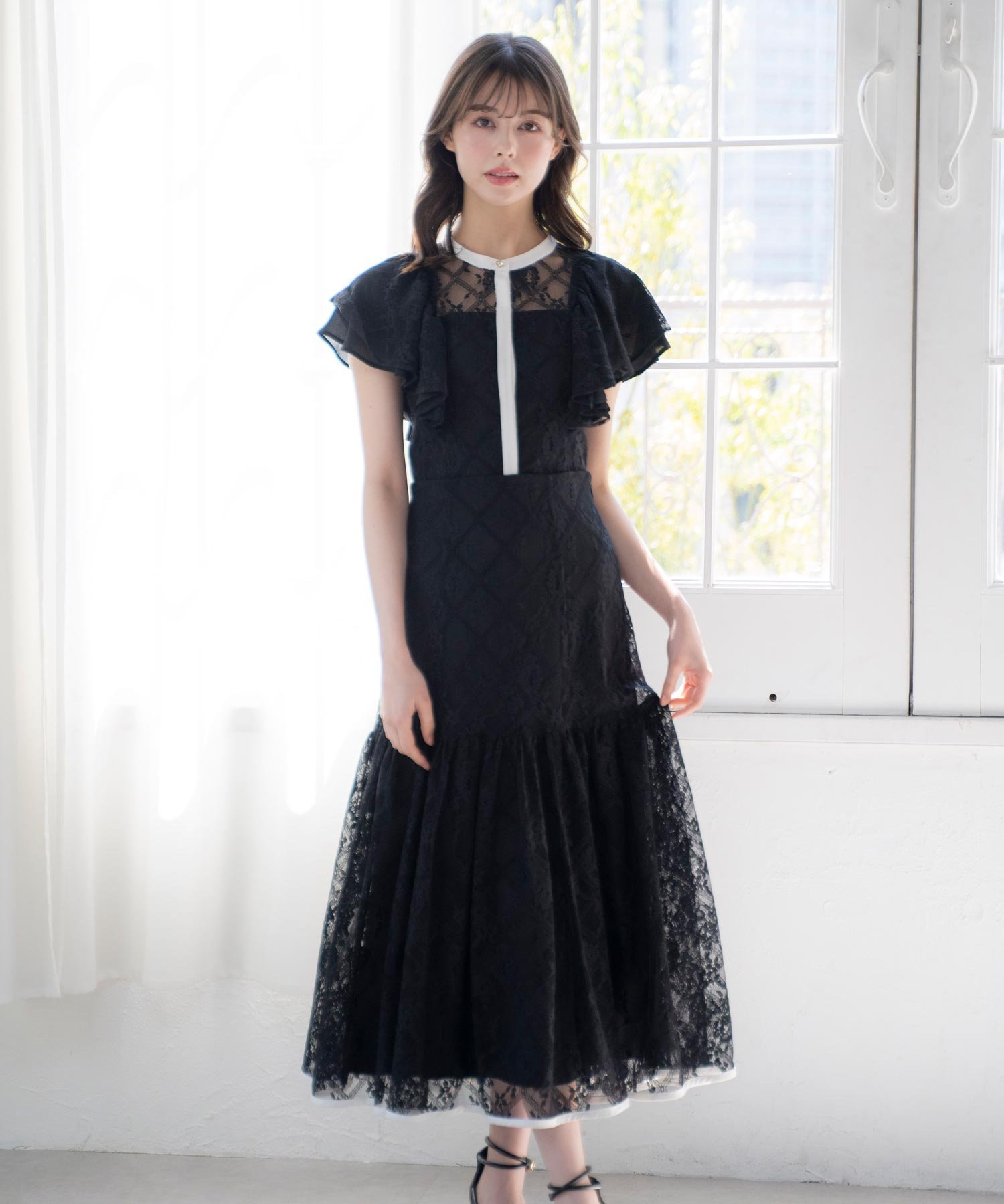 【SALE／30%OFF】Noela 配色チェックレーススカート ノエラ スカート ロング・マキシスカート ブラック ホワイト ブルー【送料無料】のサムネイル