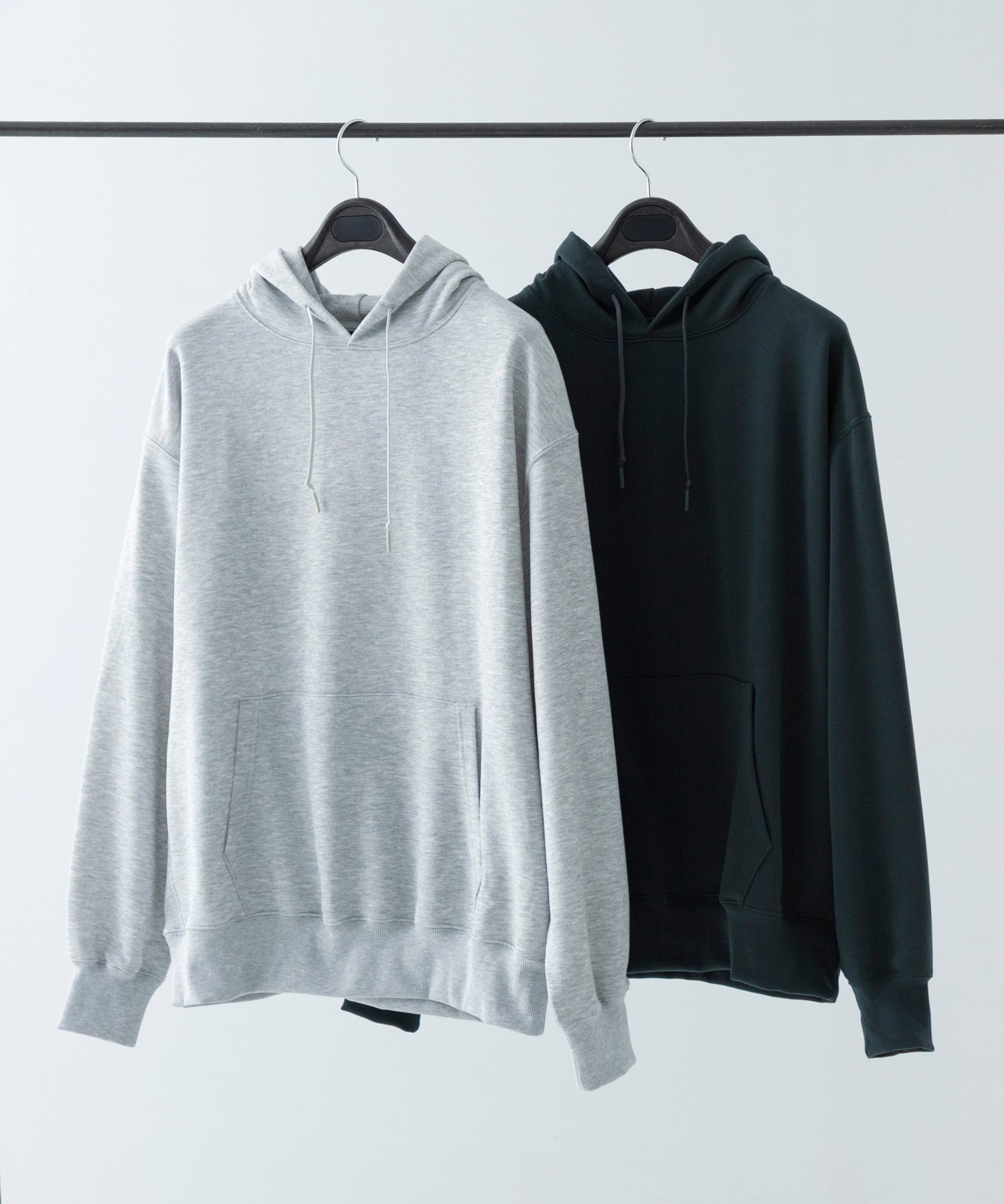 URBAN RESEARCH BUYERS SELECT DAIWA PIER39 TECH SWEAT HOODIE ユーアールビーエス トップス パーカー・フーディー グレー ブラック【送料無料】