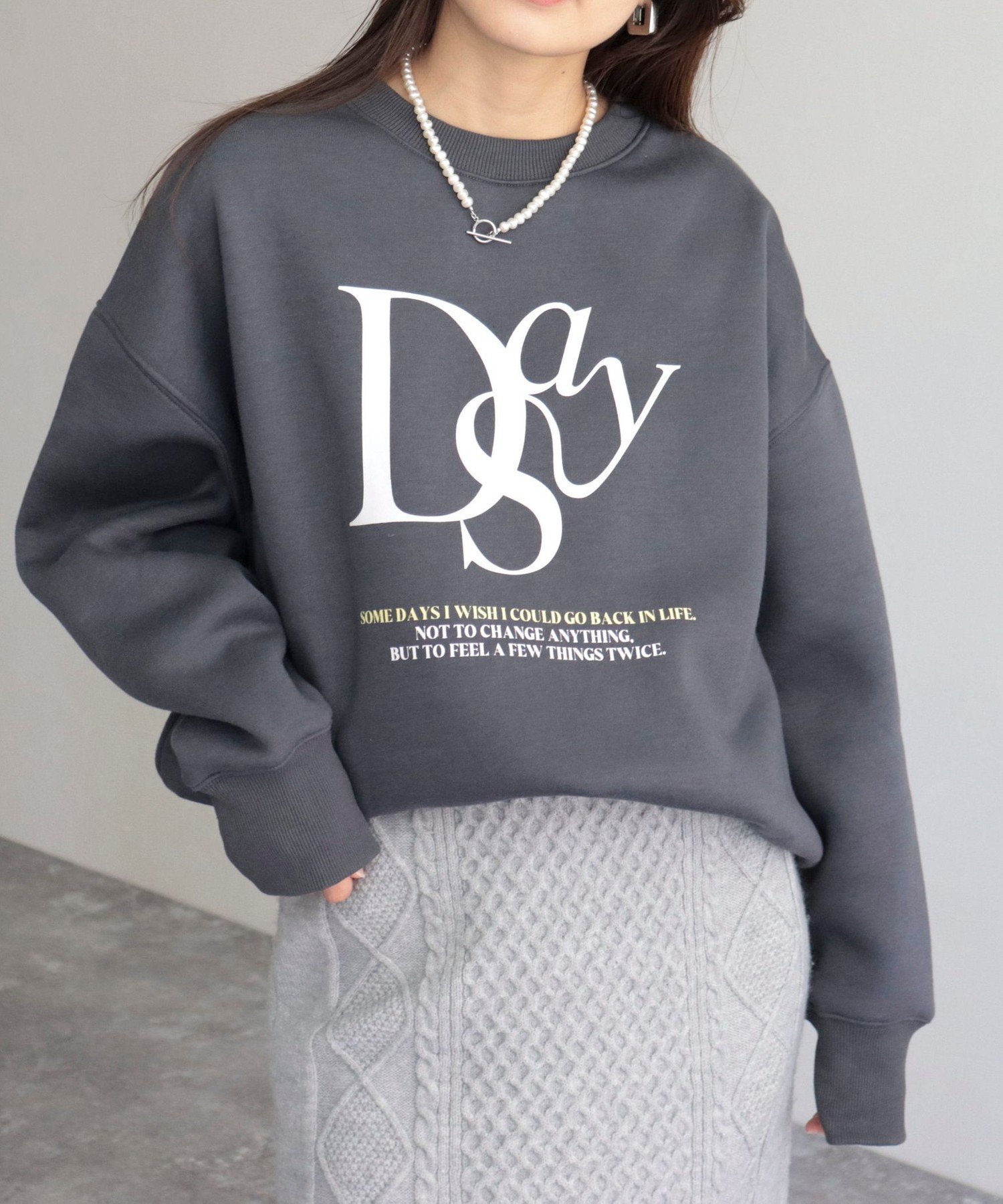 【SALE／20%OFF】fredy emue グラフィック裏起毛スウェット フレディ アンド グロスター トップス スウェット・トレーナー グレー ホワイト【送料無料】のサムネイル