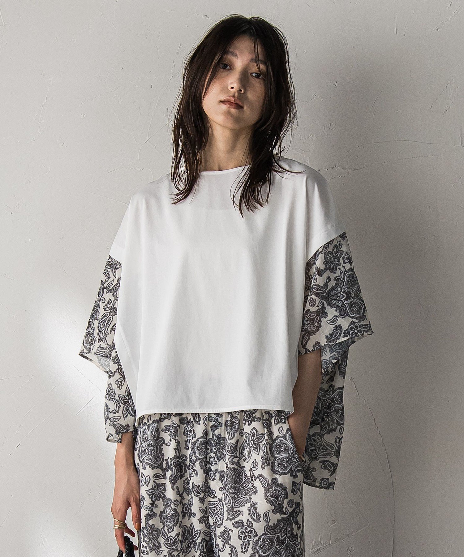 MAYSON GREY ペイズリー柄ドッキングポンチョTシャツ≪洗濯機で洗える≫ メイソングレイ トップス カットソー・Tシャツ レッド ホワイト