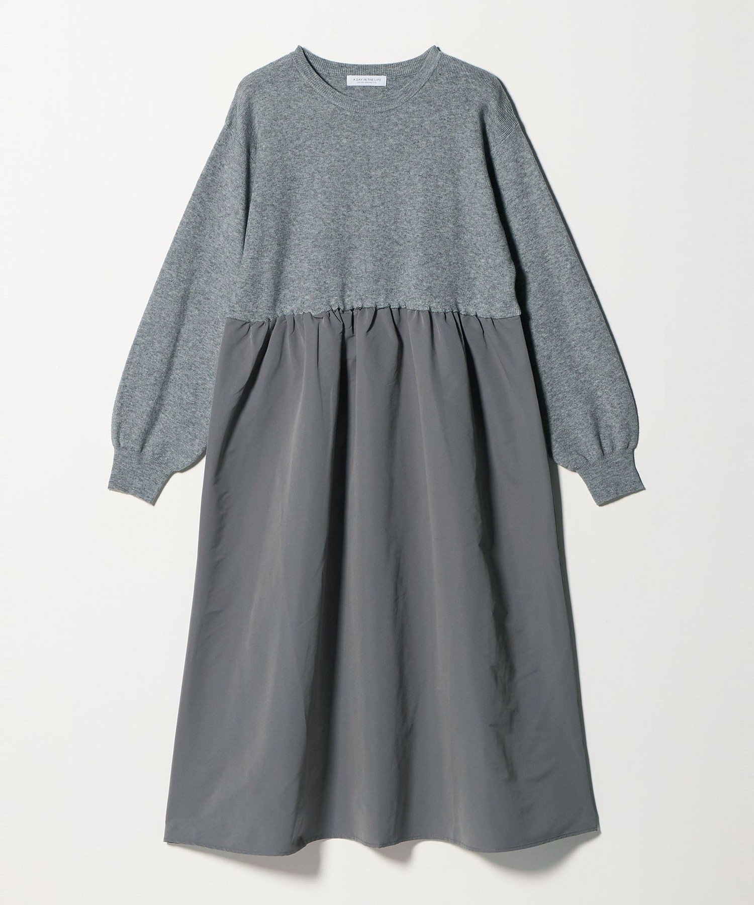 a day in the life ニット*タフタ コンビギャザー ワンピース グレー-ウォッシャブル- ＜A DAY IN THE ..