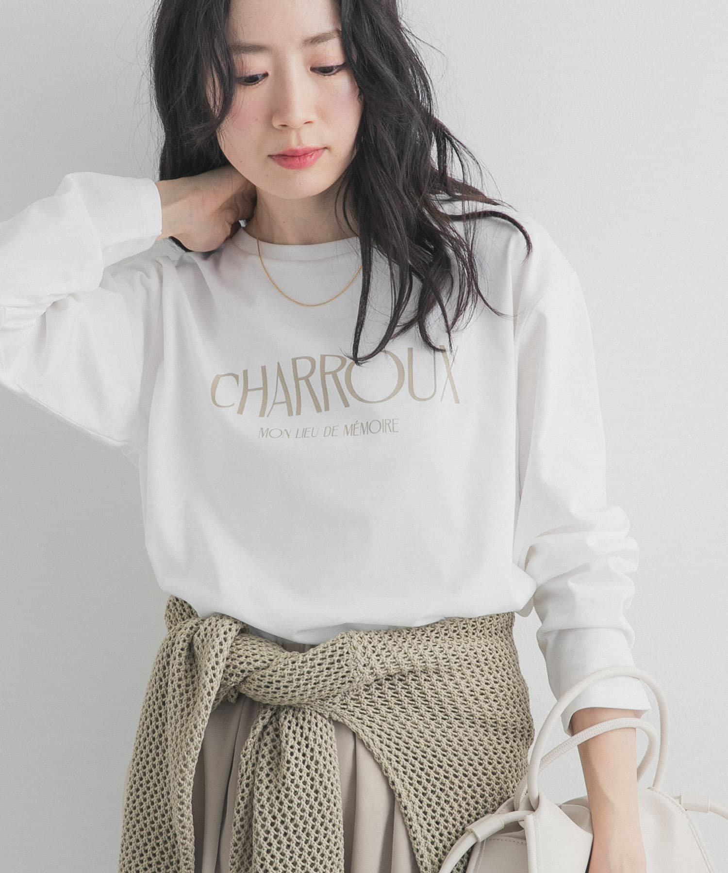 ロゴプリントロングスリーブTシャツ アーバンリサーチドアーズ トップス カットソー・Tシャツ ホワイト