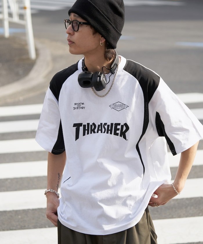 THRASHER 別注 ブランドロゴGAME TEE フリークスストア トップス カットソー・Tシャツ ホワイト ブラック
