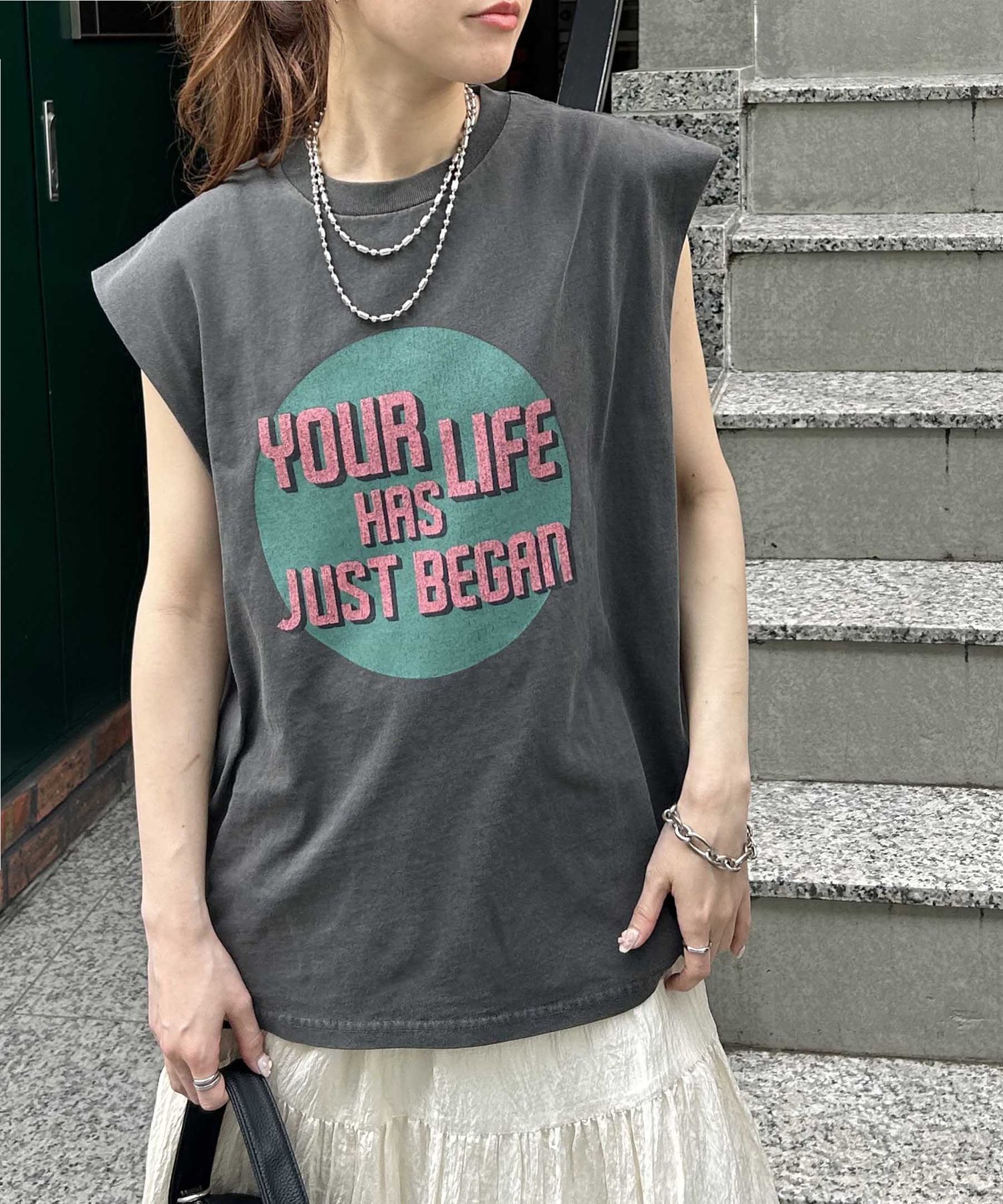 Discoat 【ユニセックス】ピグメントアソートオーバータンク ディスコート トップス その他のトップス グレー ベージュ ブラック【送料無料】のサムネイル