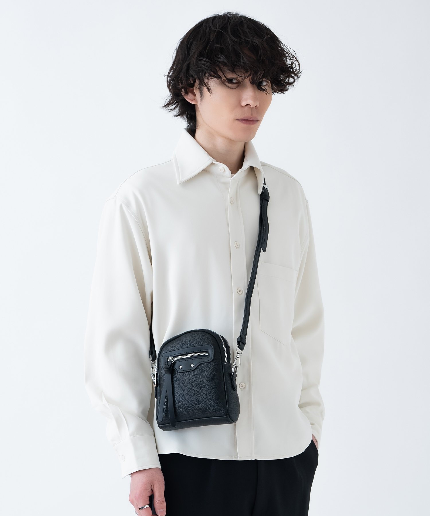 improves ミニショルダーバッグ インプローブス バッグ ショルダーバッグ ブラック