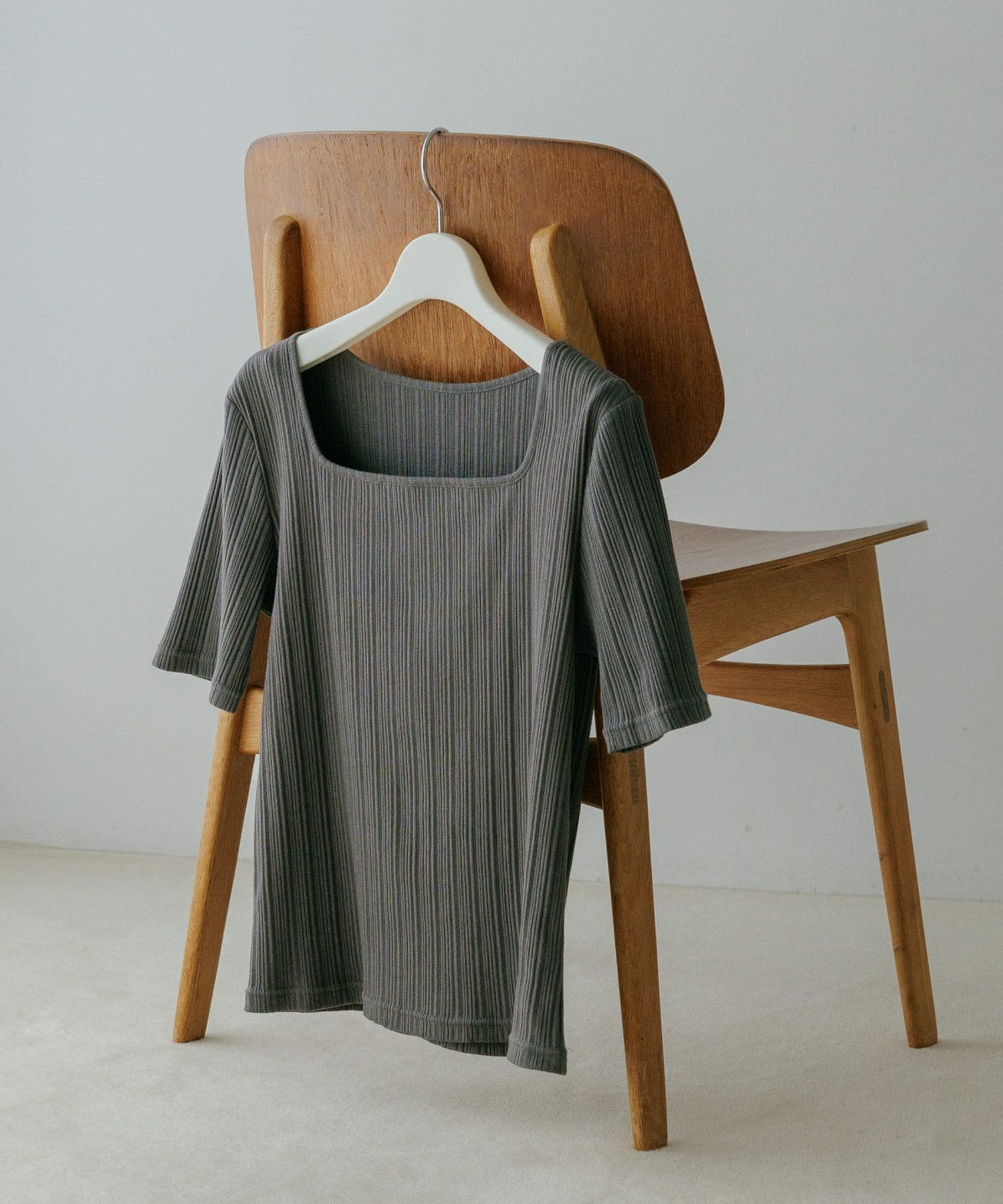 Andemiu リブTシャツ アンデミュウ トップス カットソー・Tシャツ ブラック ホワイト グレー【送料無料】