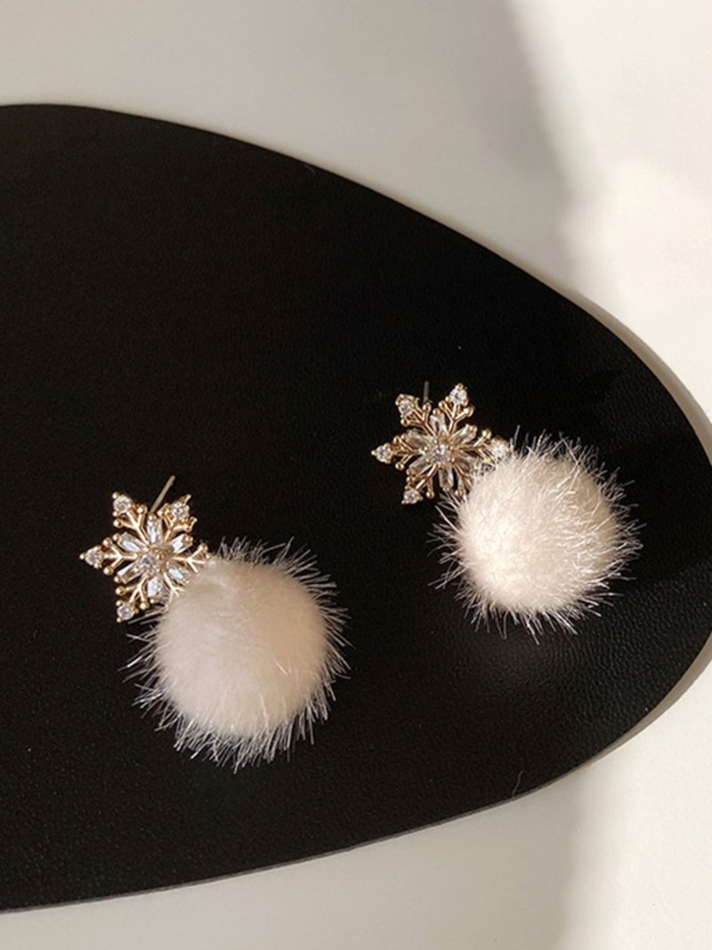 Coo+i/(W)ポンポン×スノーフレーク デザインピアス スレンダー アクセサリー・腕時計 ピアス グレー