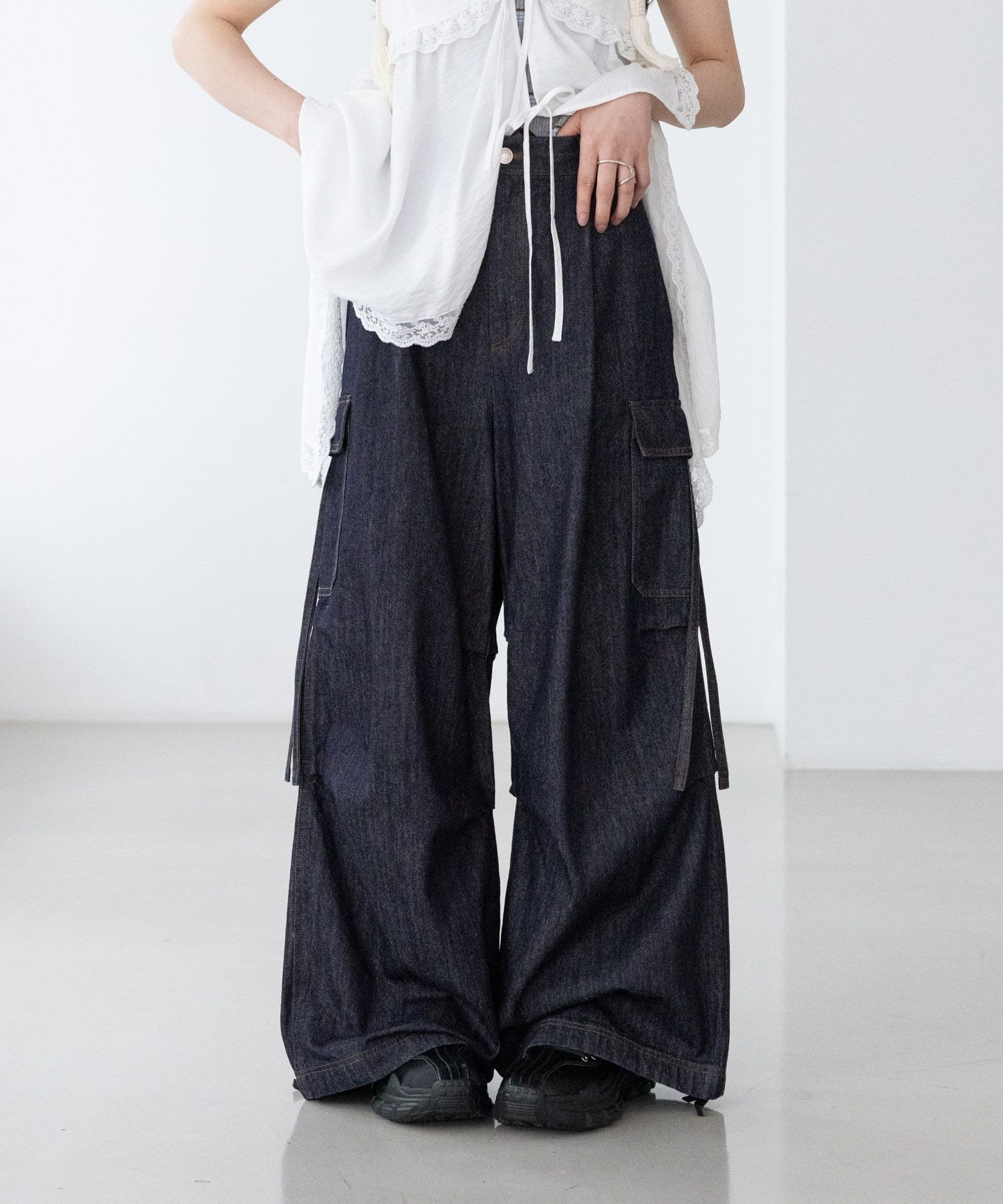 RAGEBLUE サイドリボンワイドデニムカーゴパンツ レイジブルー パンツ ジーンズ・デニムパンツ ネイビー ブルー
