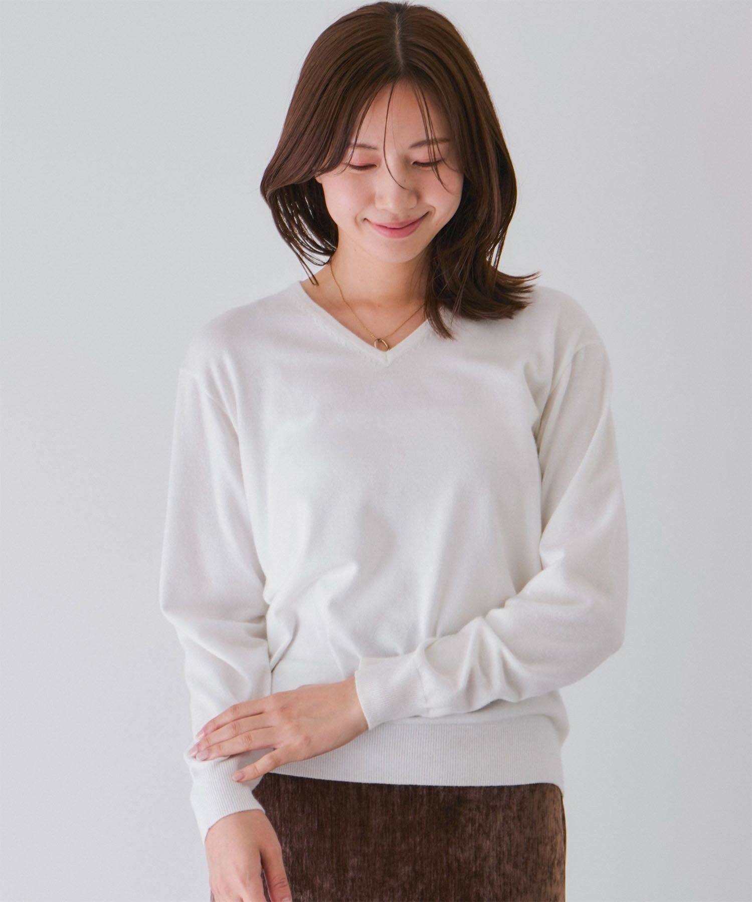 JAYRO もちもちVネックニット ジャイロ トップス ニット ベージュ ネイビー ブルー グリーン ピンク ブラック ワインレッド パープル レッド グレー イエロー ホワイト