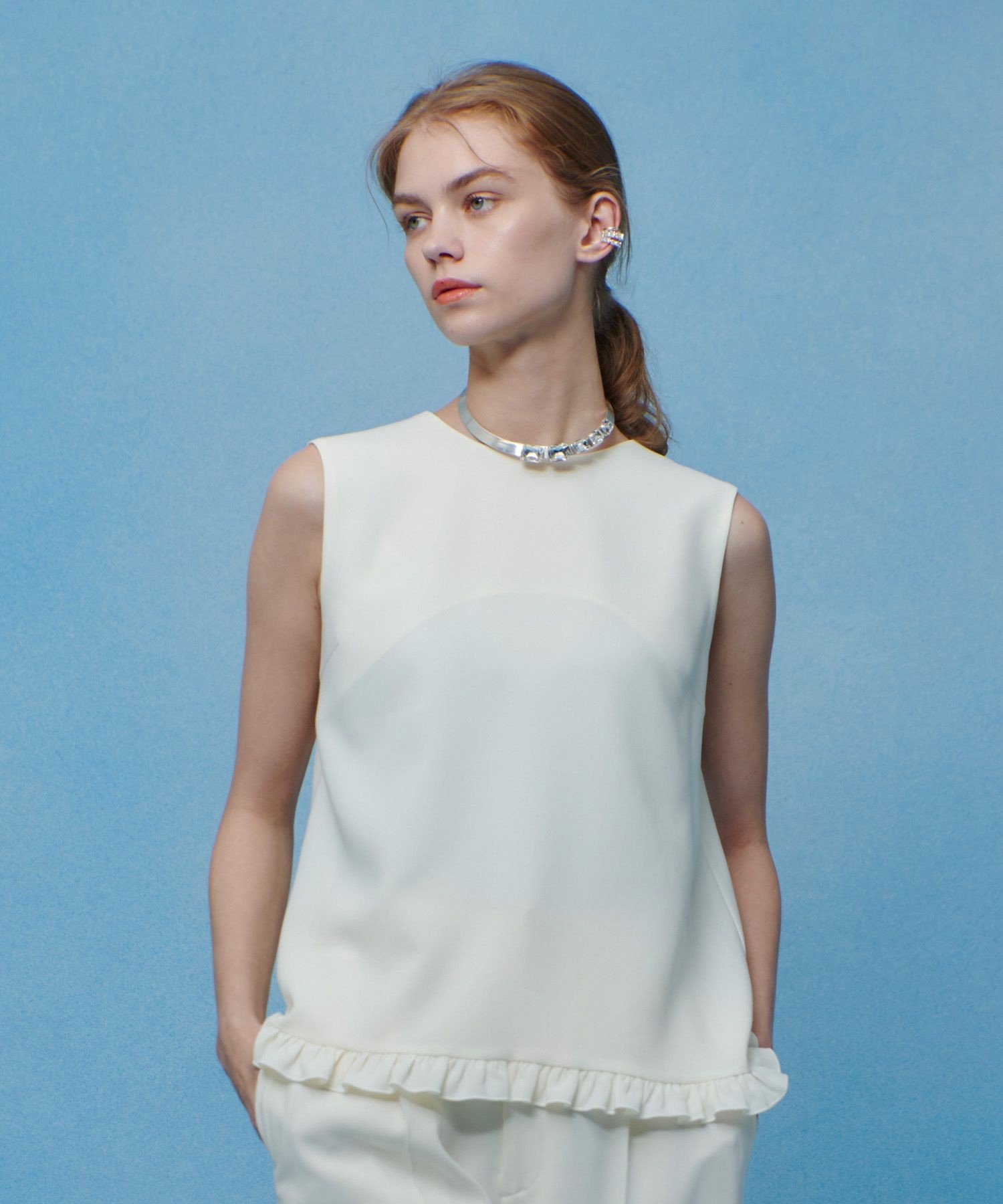 LOULOU WILLOUGHBY 【LOULOU WILLOUGHBY】パールネックレス付きフリルブラウス アルアバイル トップス シャツ・ブラウス ピンク ホワイト ブラック