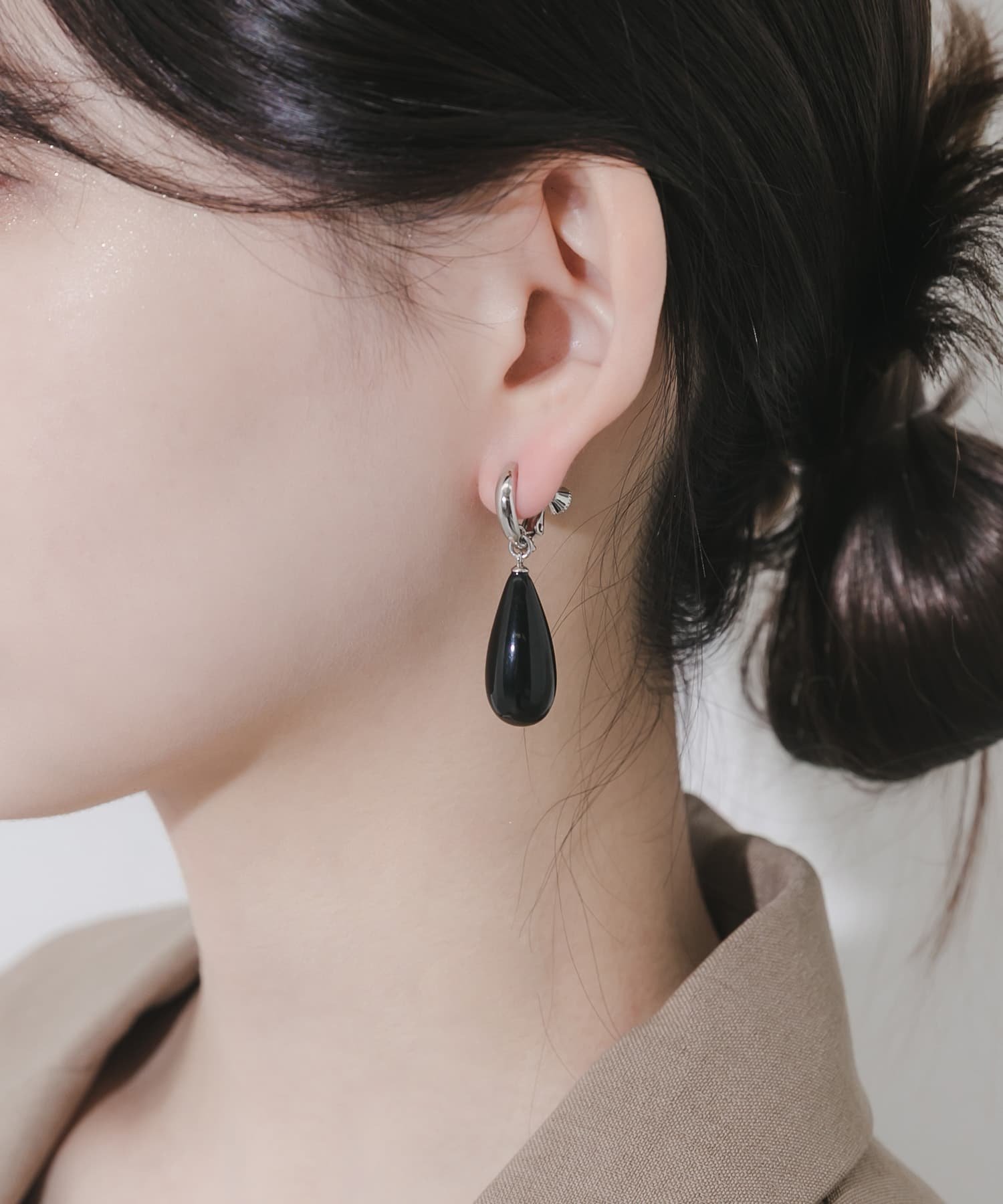 【SALE／50%OFF】SMELLY ティアドロップイヤリング スメリー アクセサリー・腕時計 イヤリング・イヤーカフ ブラック