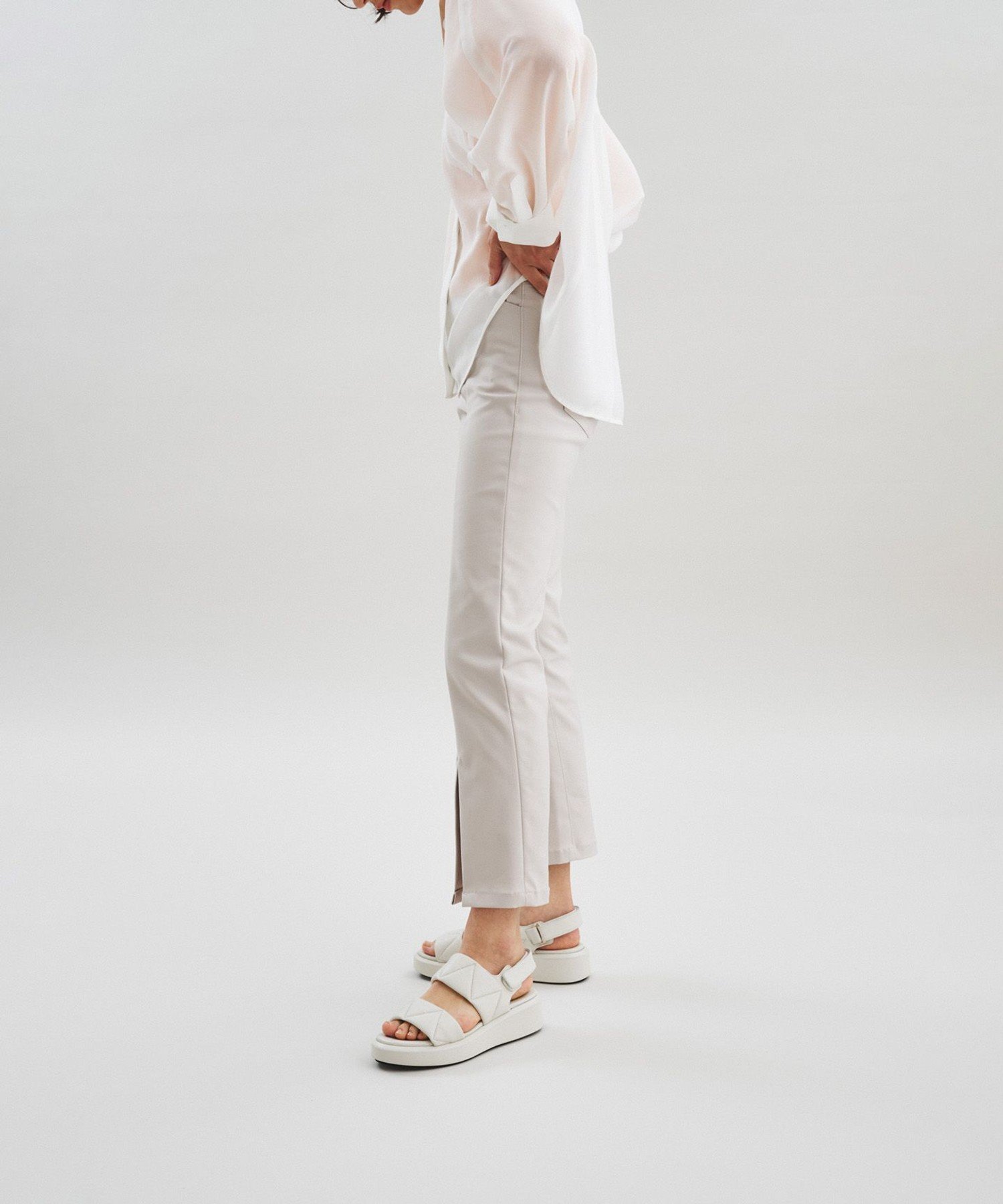 【SALE／70%OFF】GRACE CONTINENTAL ストレッチスリットパンツ グレースコンチネンタル パンツ その他のパンツ グレー ブラック【送料無料】