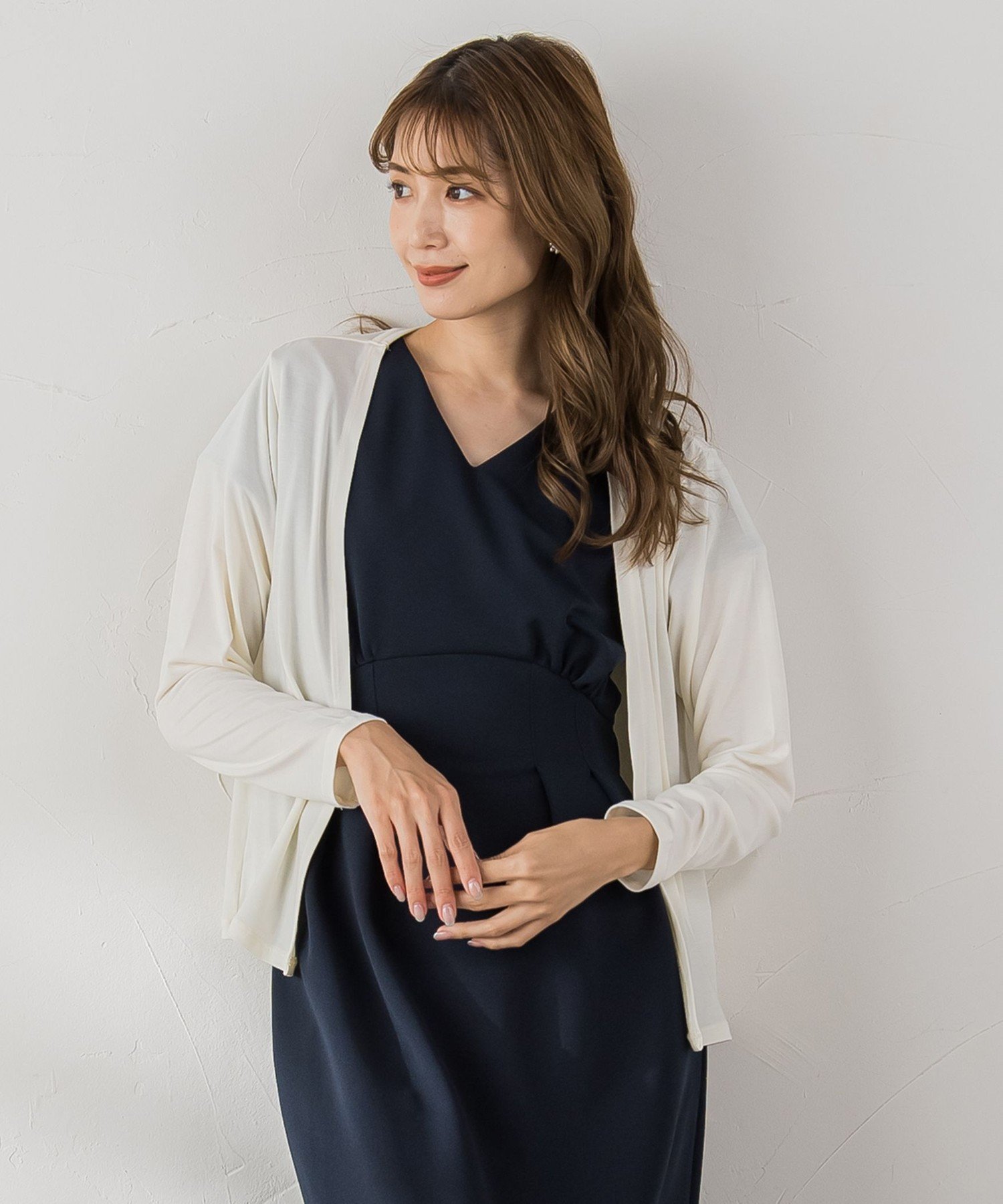 ketty 機能付きさらさらショート丈カーディガン ≪接触冷感 / UVカット / 洗濯機で洗える≫ ケティ トップス カットソー・Tシャツ ホワイト ブラック ベージュ【送料無料】のサムネイル