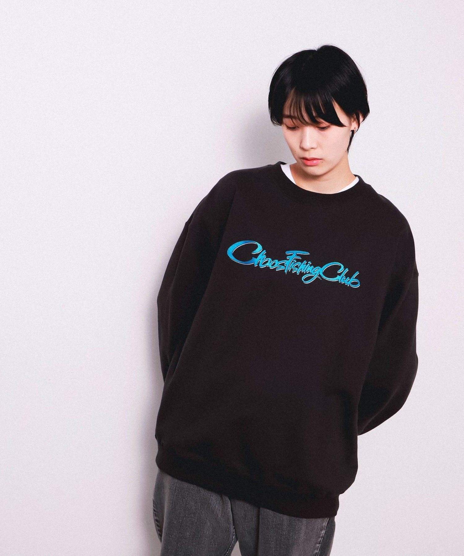 SALE50%OFFBEAMS T Chaos Fishing Club /  LOGO CREW NECK SWEAT ӡॹ ȥå ȥåץ åȡȥ졼ʡ ֥å ͥӡ̵