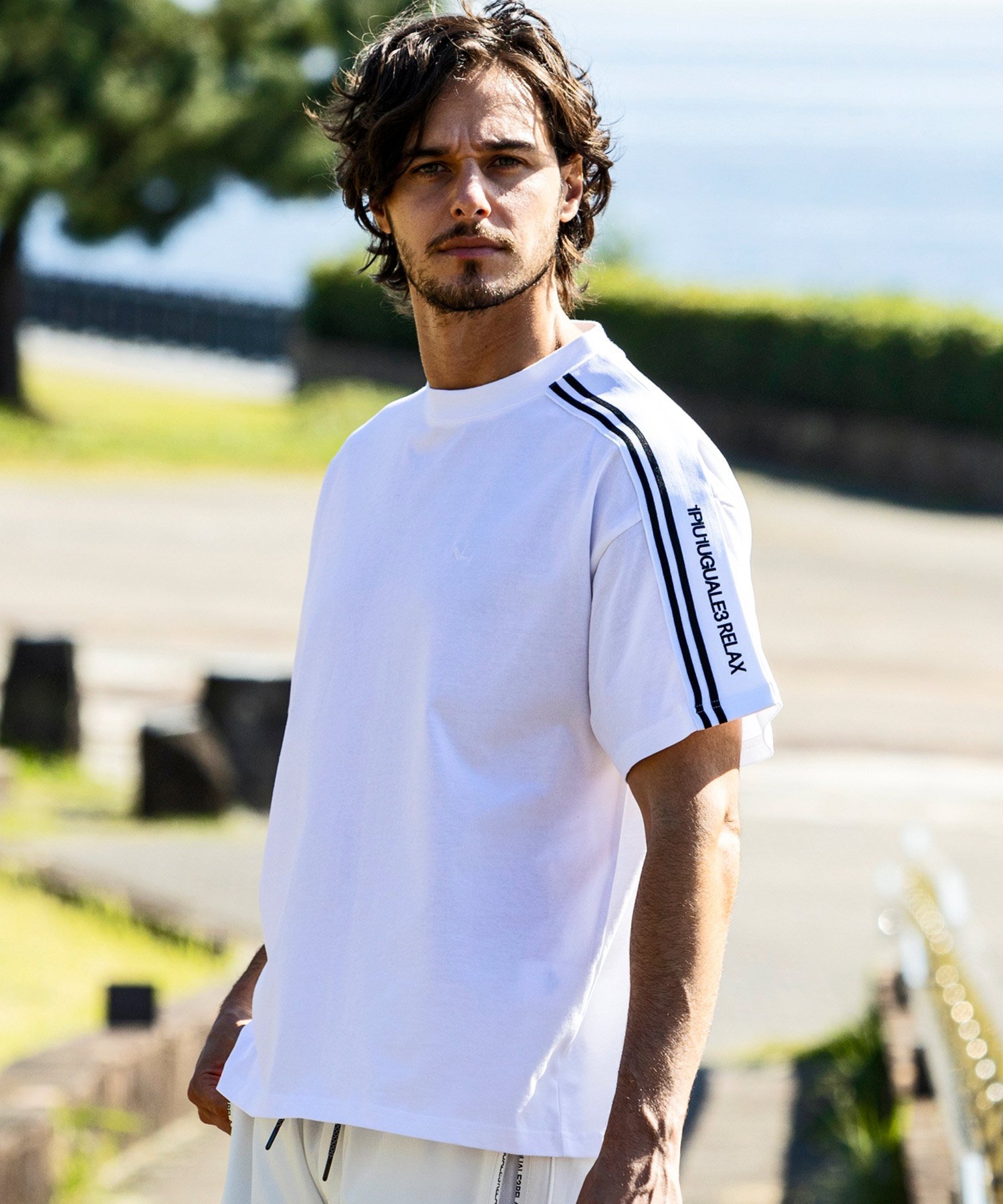 1PIU1UGUALE3 RELAX 1PIU1UGUALE3 RELAX ジャージーラインTシャツ シフォン トップス カットソー・Tシャツ ブラック ホワイト