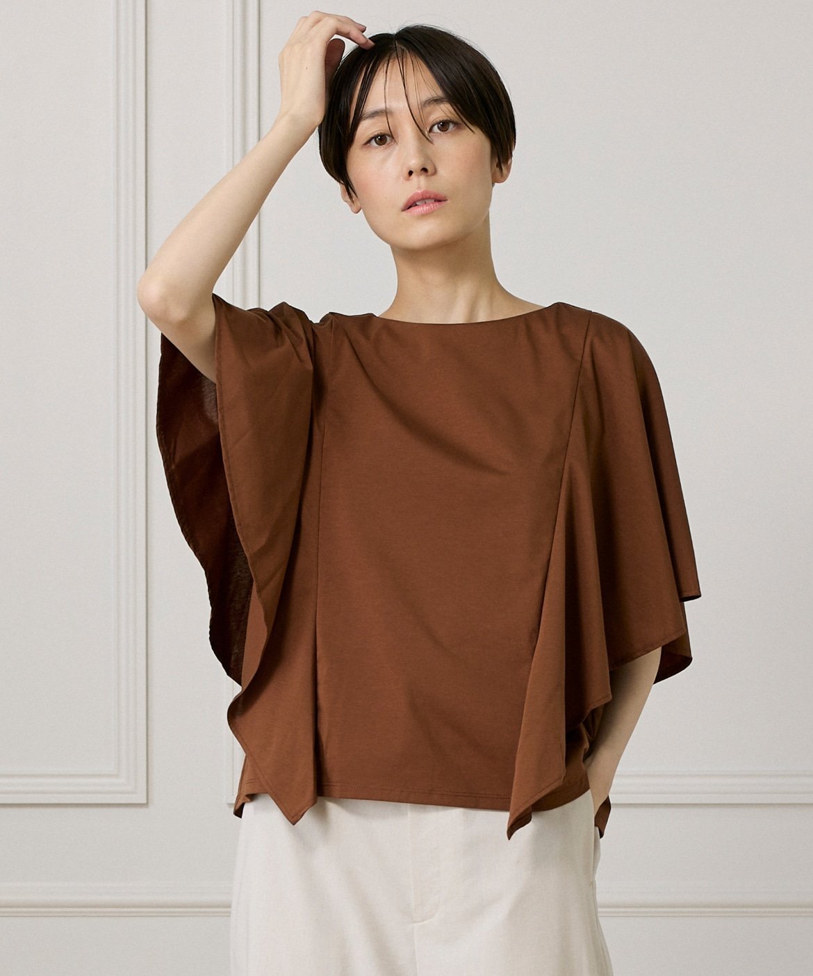 7-IDconcept. フレアースリーブカットプルオーバー セブンアイディコンセプト トップス カットソー・Tシャツ ブラック ブルー ブラウン