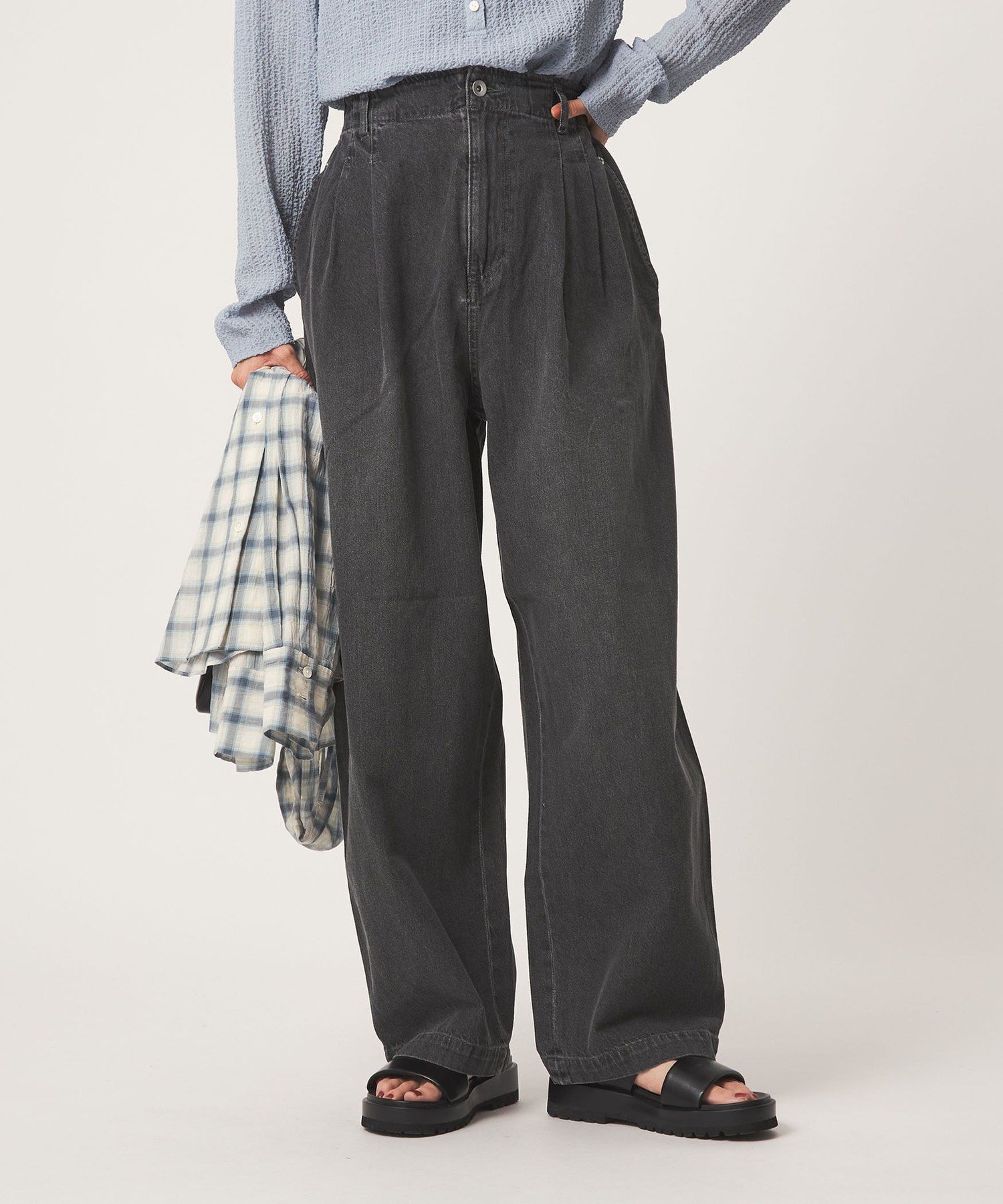 UNITED ARROWS green label relaxing ＜at ease＞カーブ デニム パンツ ユナイテッドアローズ グリーンレーベルリラクシング パンツ ジーンズ・デニムパンツ グレー ブルー ホワイト