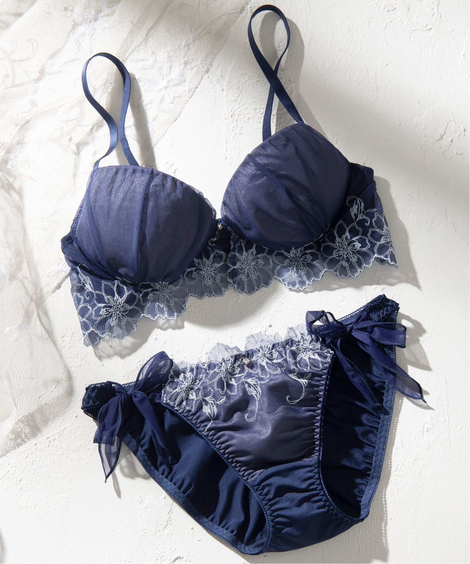 Lingerie by GeeRA ぷるるん谷間のノンワイヤーブラ&ショーツ ユナウ インナー・ルームウェア ブラ＆ショーツセット パープル グリーン ブルー ブラック ネイビー ピンク イエロー