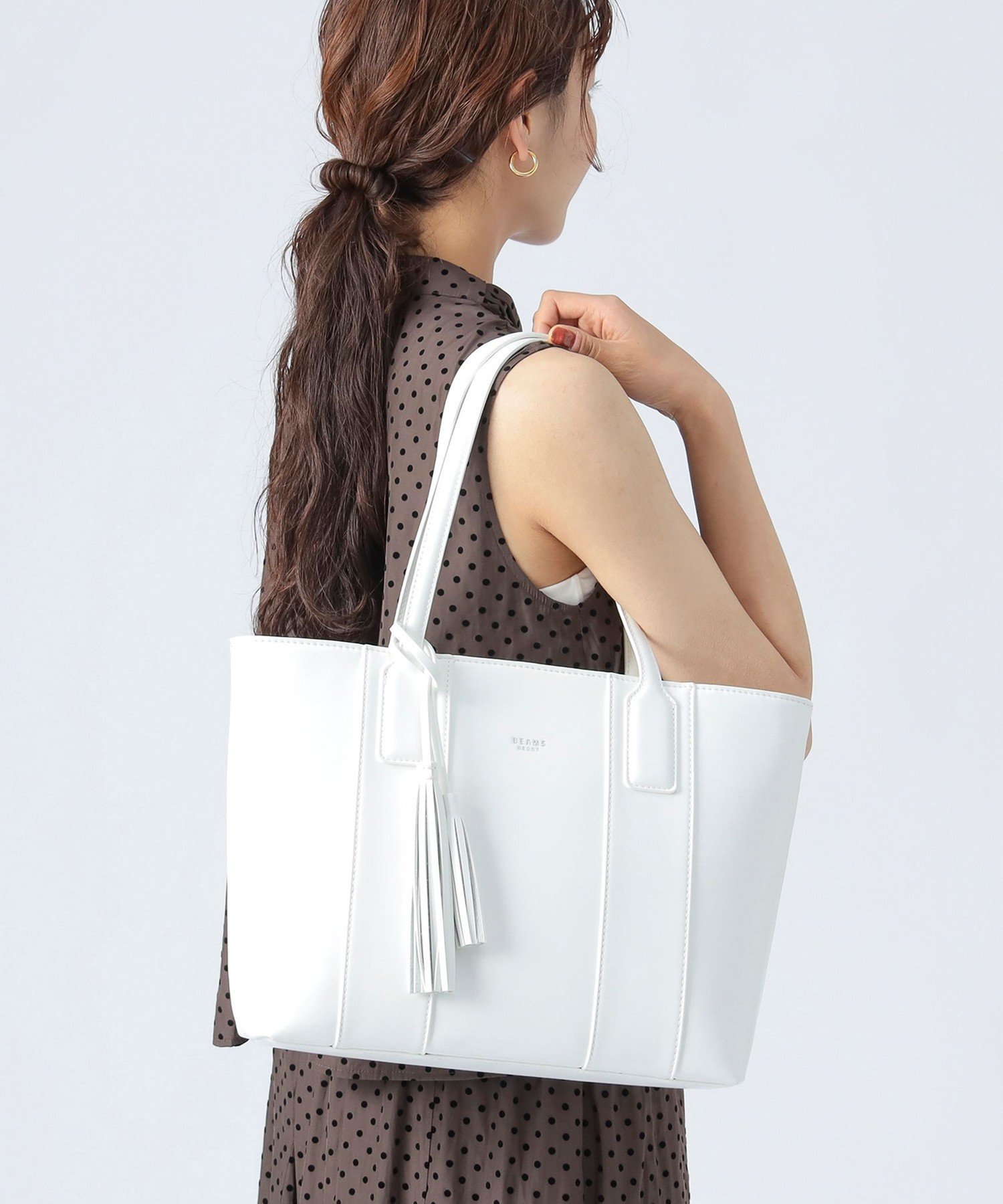 【SALE／40%OFF】BEAMS HEART WOMEN リサイクルレザー フリンジ トートバッグ(A4サイズ収納可) セレモニー ビームス ハート バッグ トートバッグ ホワイト ブラック【送料無料】