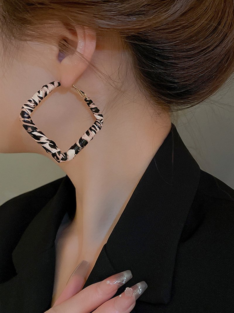 Coo+i/(W)レオパード柄デザインピアス スレンダー アクセサリー・腕時計 ピアス ブラウン