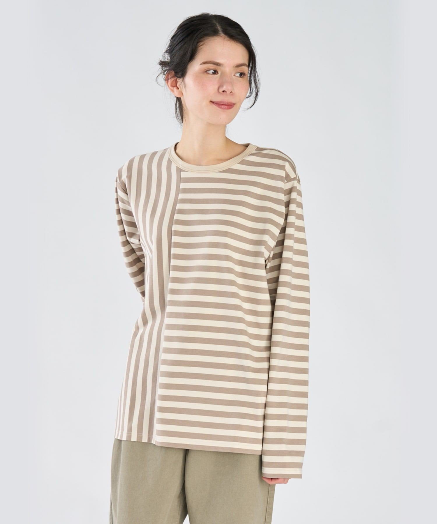 【by R 限定品】agnes b. 細ボーダーxストライプ コットン 長袖 Tシャツ "Haru" アニエスベー トップス カットソー・Tシャツ ベージュ