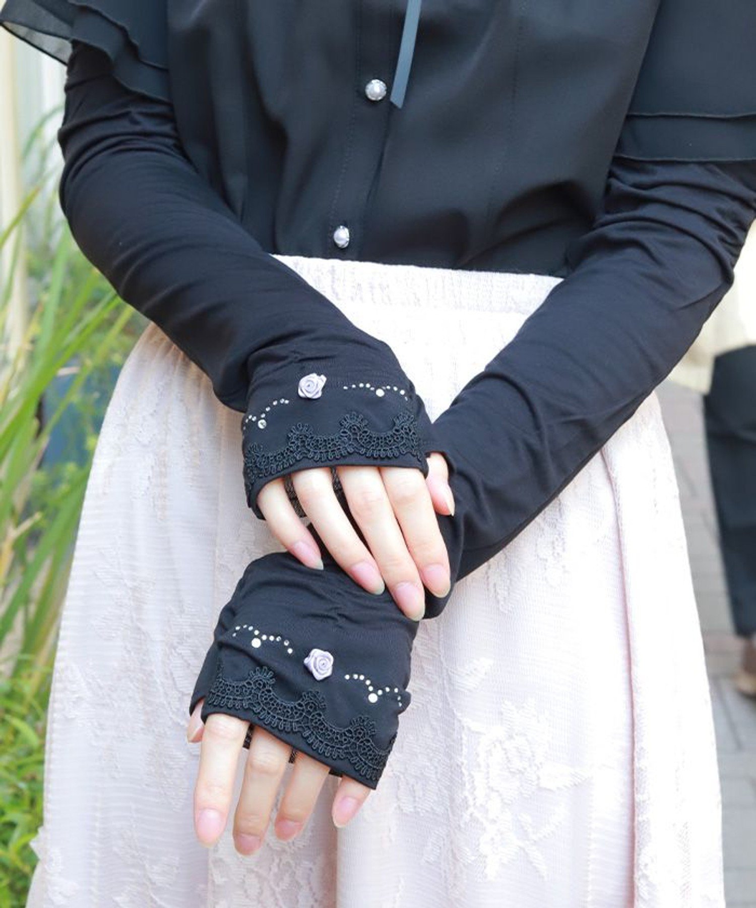 axes femme 巻バラビジューUVロング手袋 アクシーズファム ファッション雑貨 手袋 ベージュ ブルー