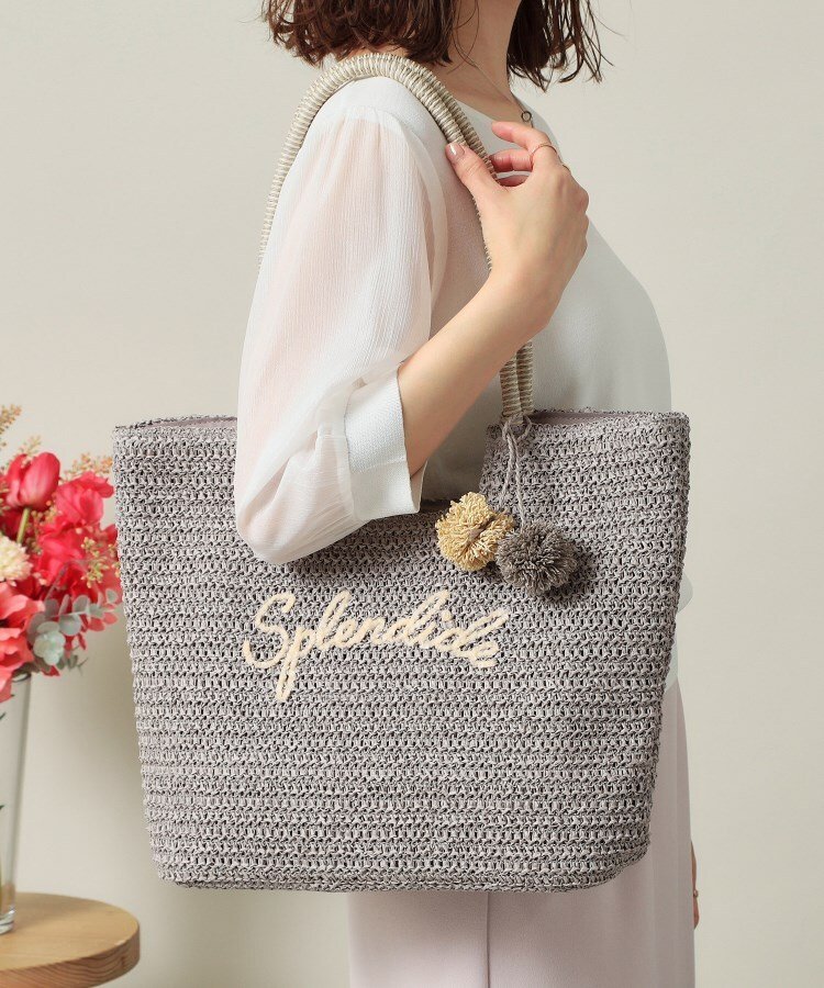 【SALE／28%OFF】ITS' DEMO チャーム付ロゴ刺繍雑材トート イッツデモ バッグ トートバッグ ベージュ グレー グリーンのサムネイル