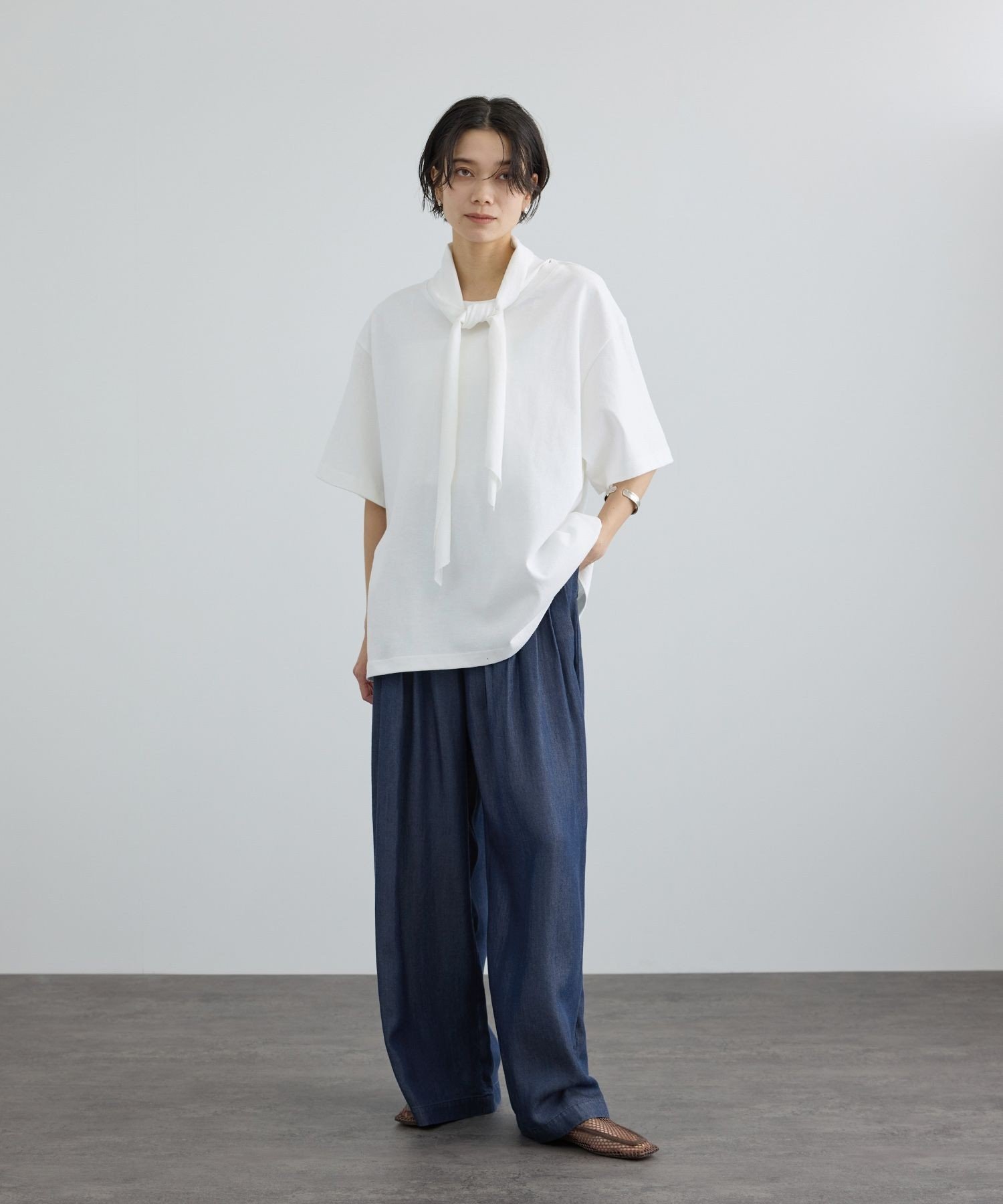 SALON adam et rope' デニムライクタックフォルムワイドパンツ / セットアップ対応 サロン アダム エ ロペ パンツ その他のパンツ ブルー【送料無料】