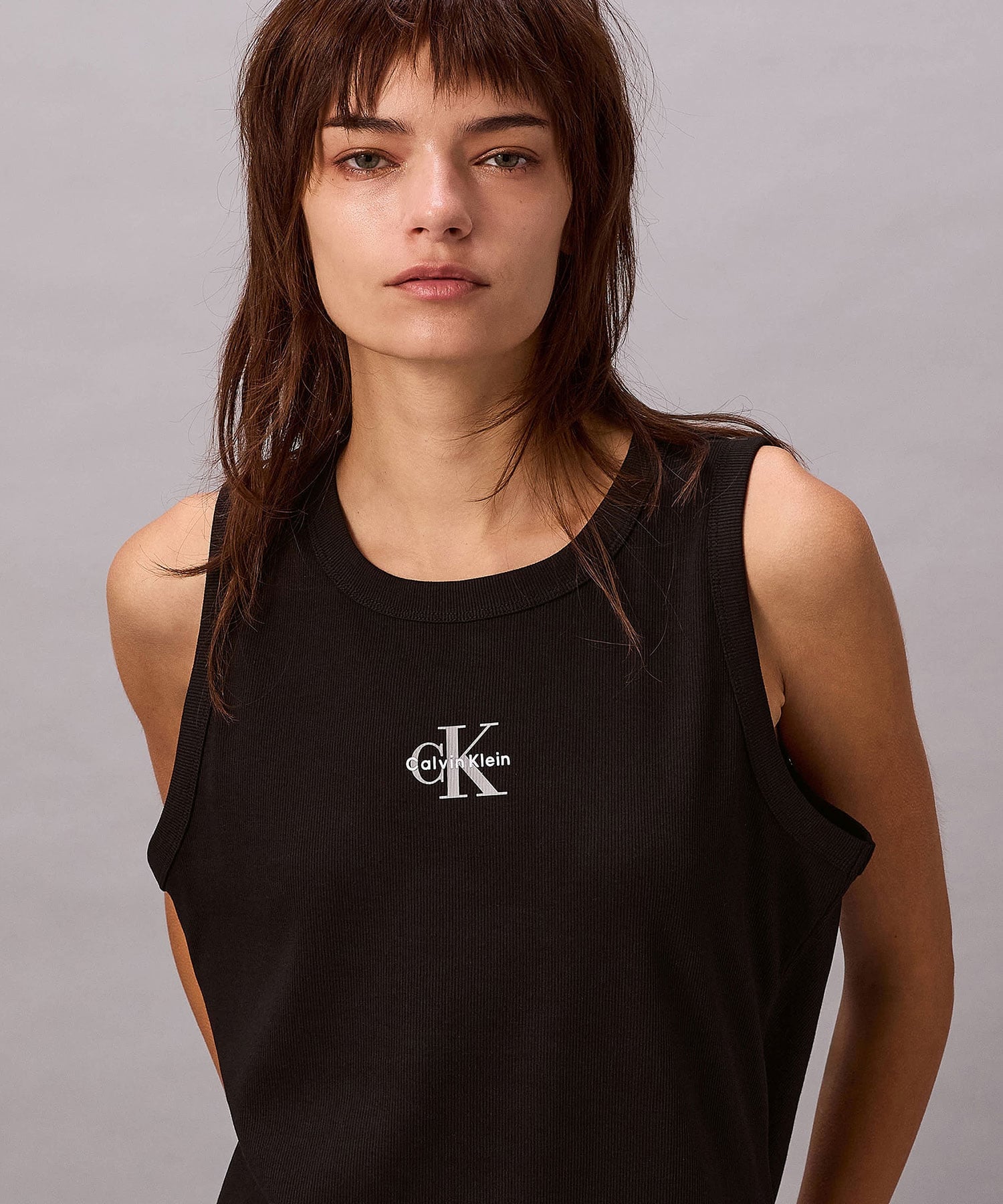 (W)【公式ショップ】 カルバンクライン リブモノグラムタンクトップ Calvin Klein Jeans 47G273G カルバン・クライン トップス ノースリーブ・タンクトップ ホワイト ブラック