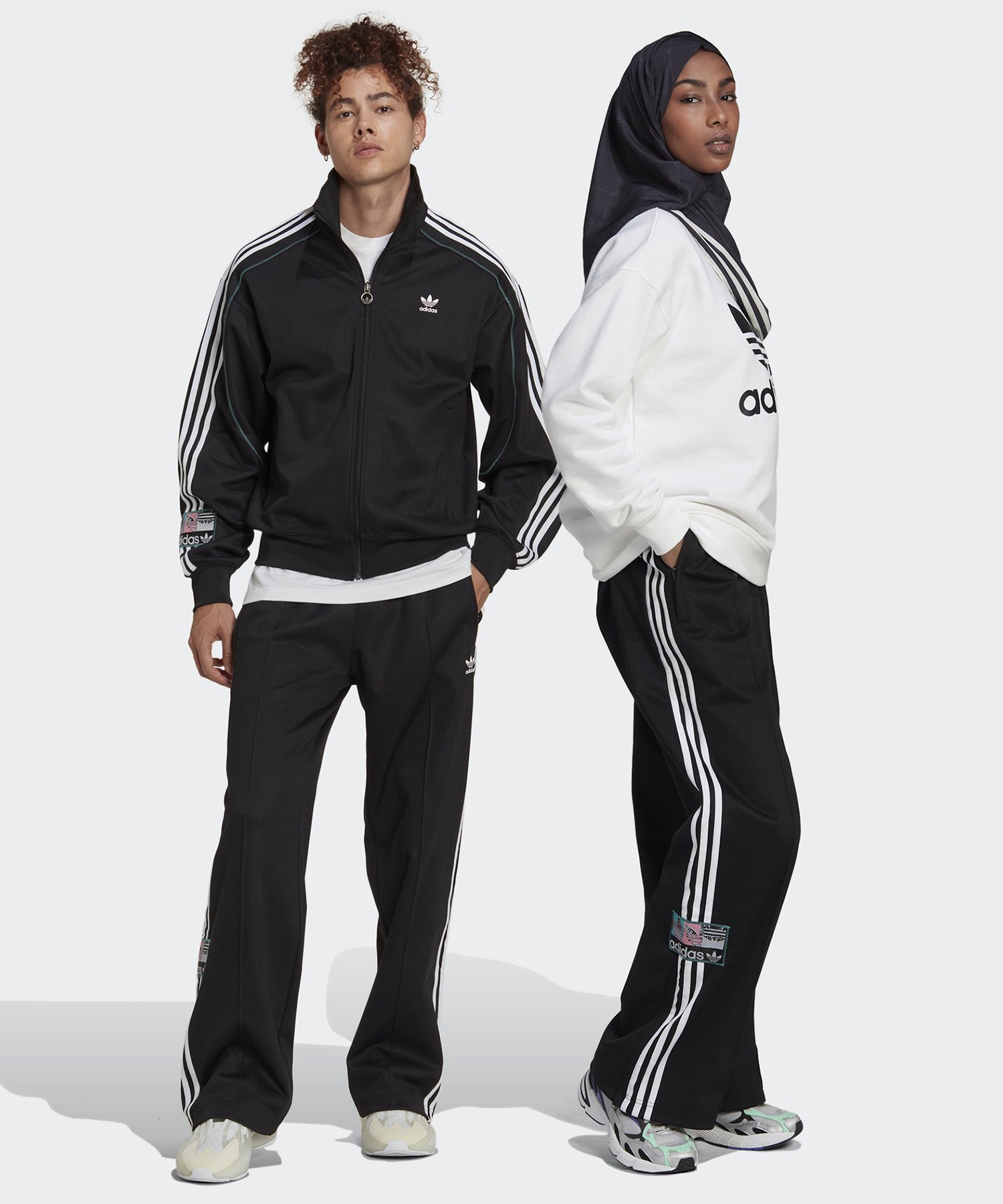 adidas Originals トラックパンツ / アディダスオリジナルス（メンズ/レディース） アディダス スポーツ/水着 ジャージ ブラック【送料無料】