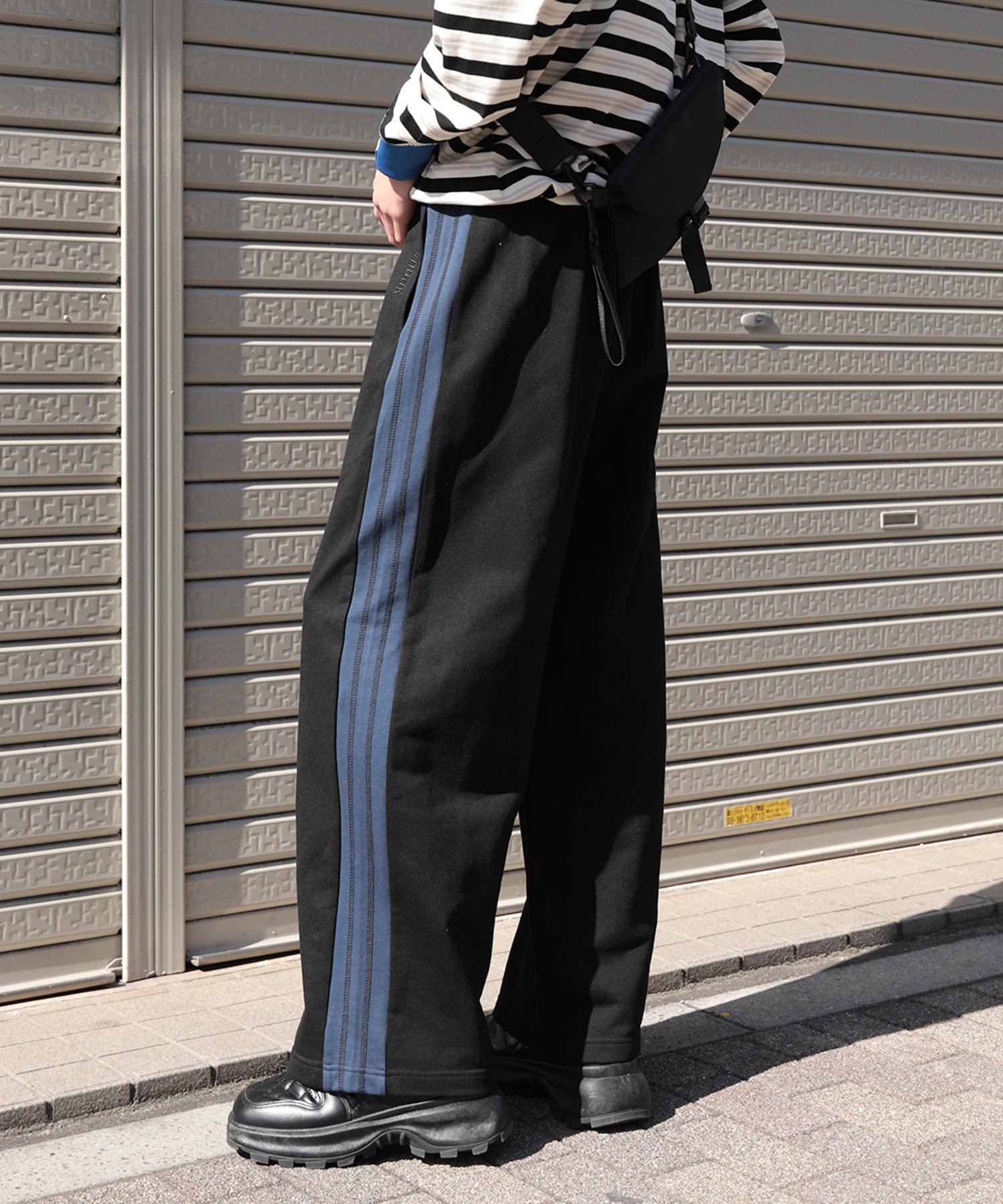 HOOK HOOK -original-/配色サイドラインスウェットパンツ セットアップ可能 アイモハ パンツ ジャージ・スウェットパンツ ブラック ブルー ベージュ ブラウン