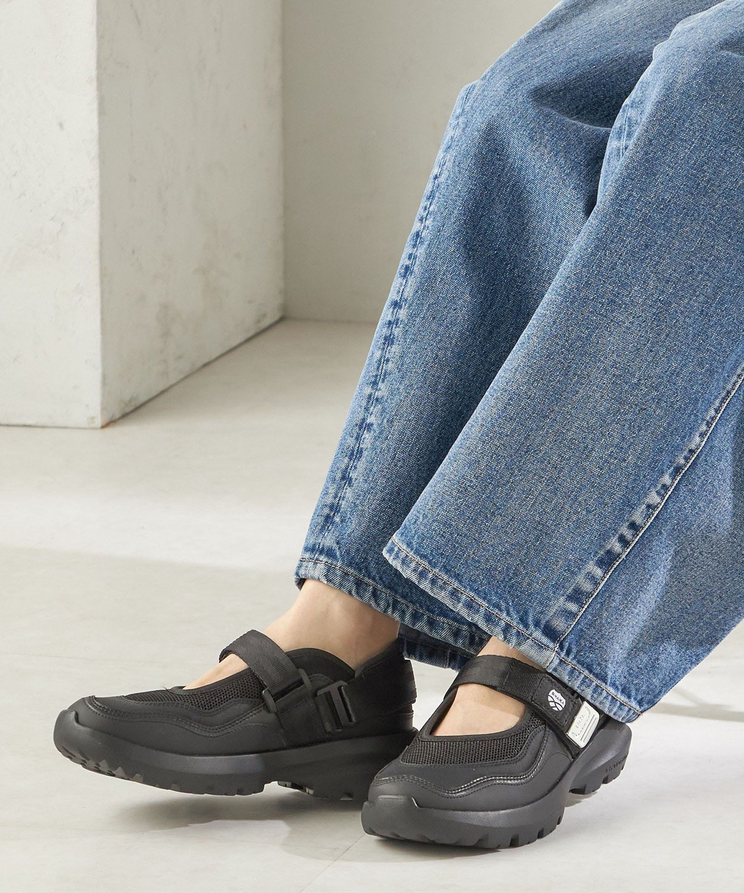 SHIPS WOMEN 【SHIPS別注】SHAKA: メリージェーン スニーカー サンダル シップス シューズ・靴 スニーカー ベージュ ブラック【送料無料】