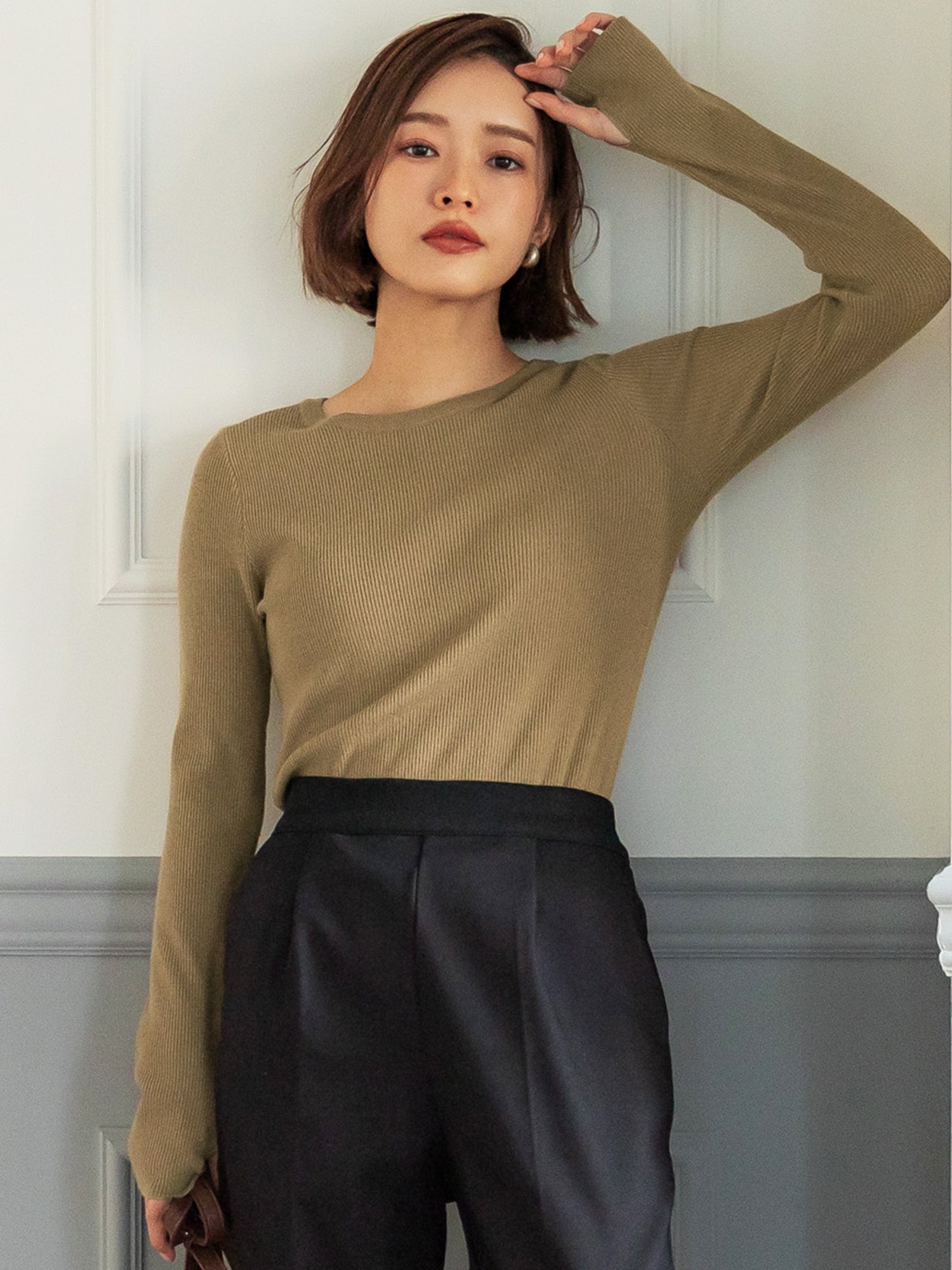 coca 中肉厚クルーネックリブニット コカ トップス ニット ベージュ ブルーのサムネイル