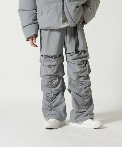 LHP DankeSchon/ダンケシェーン/LAYERNYLON PUCKERING PANTS エルエイチピー パンツ その他のパンツ ブラック グレー【送料無料】 LHP DankeSchon/ダンケシェーン/LAYERNYLON PUCKERING PANTS エルエイチピー パンツ その他のパンツ ブラック グレー【送料無料】
