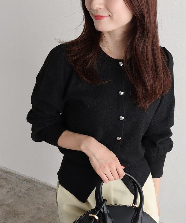 【SALE／10%OFF】Pierrot ハートボタンニットカーディガン ピエロ トップス カーディガン ブルー ブラック ホワイト グレーのサムネイル