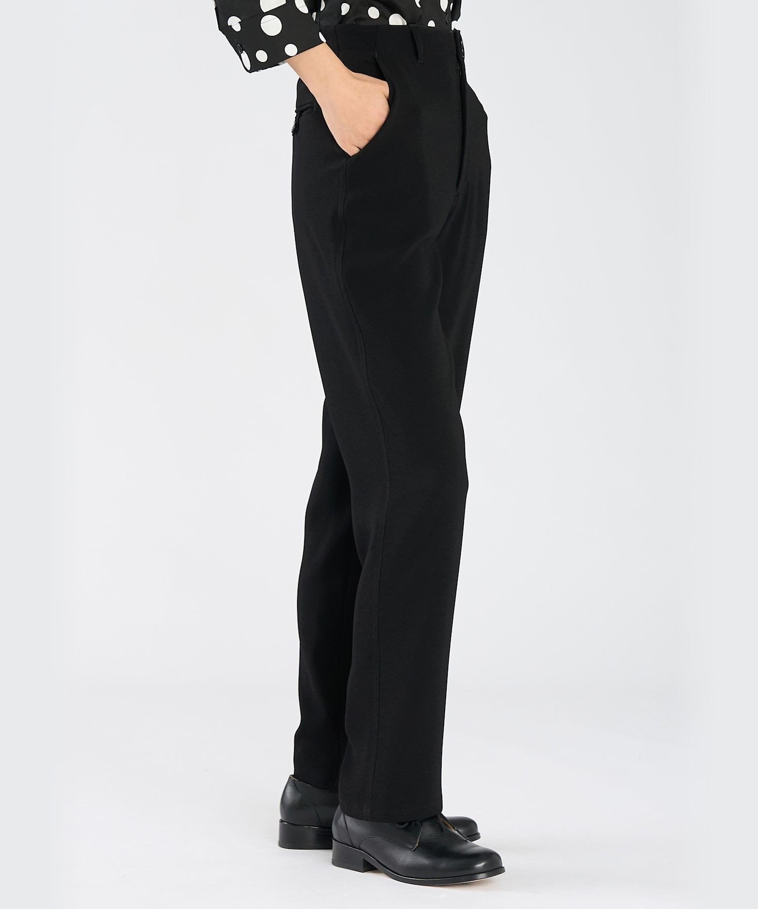 ブラック トリアセテート クレープ パンツ アニエスベー パンツ その他のパンツ ブラック
