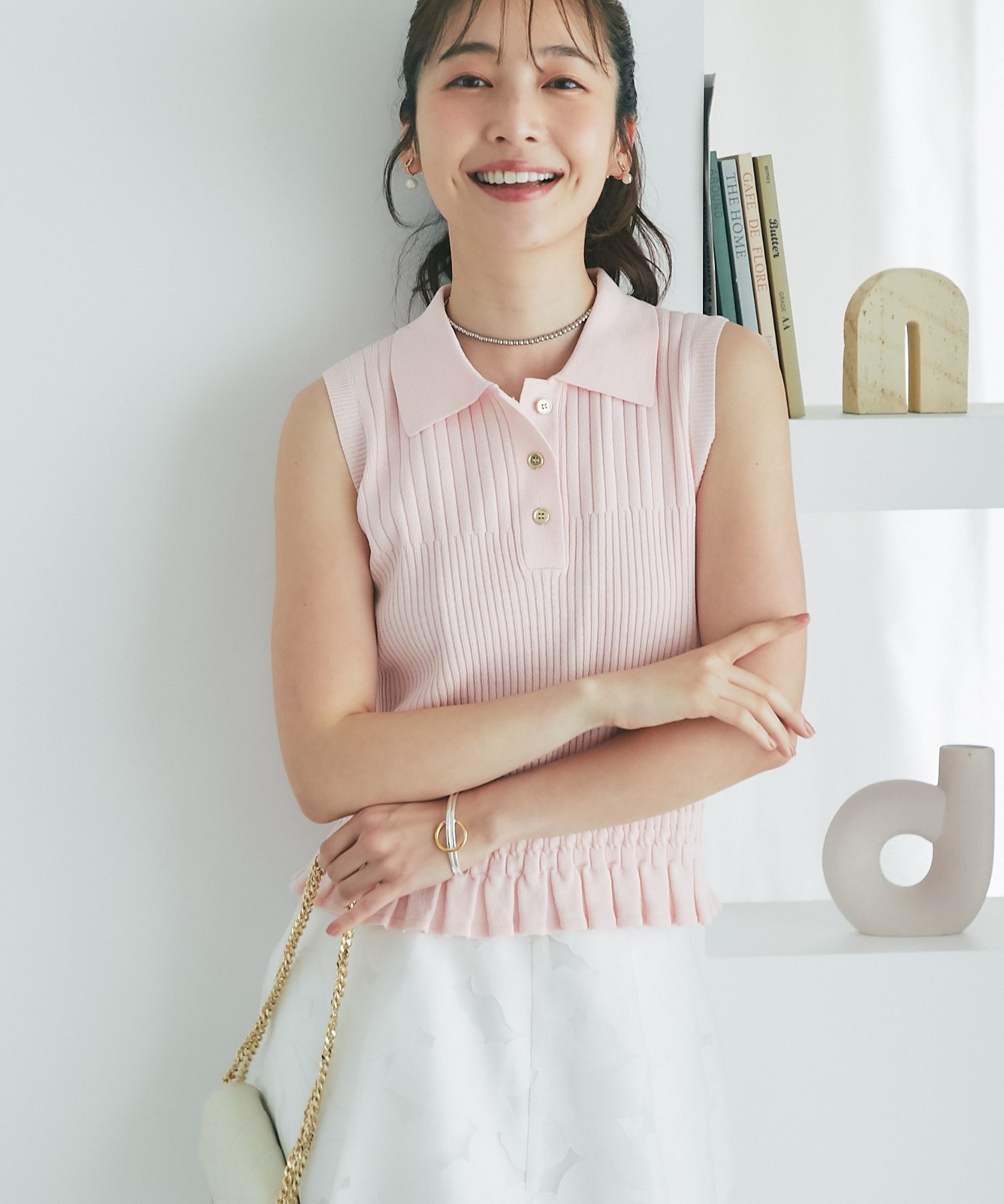 La boutique BonBon 【ヘルシー&フェミニン】変形リブポロ衿ノースリニット ラブティックボンボン トップス ニット ホワイト ブルー ピンク【送料無料】