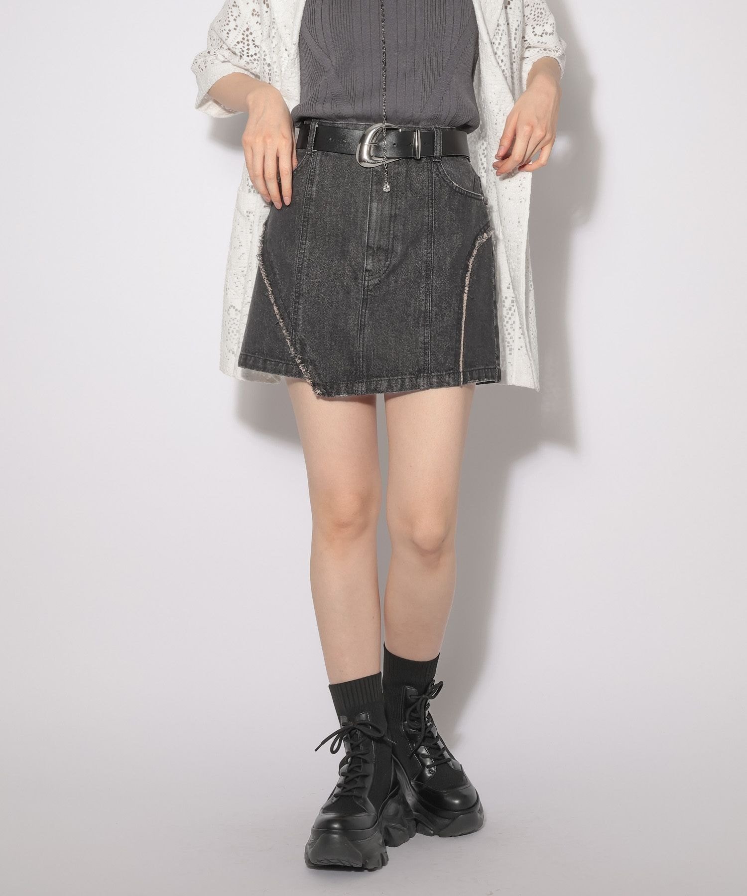 【SALE／35%OFF】PAGEBOY カーブラインデニムミニスカート ページボーイ スカート ミニスカート ブルー ブラック【送料無料】
