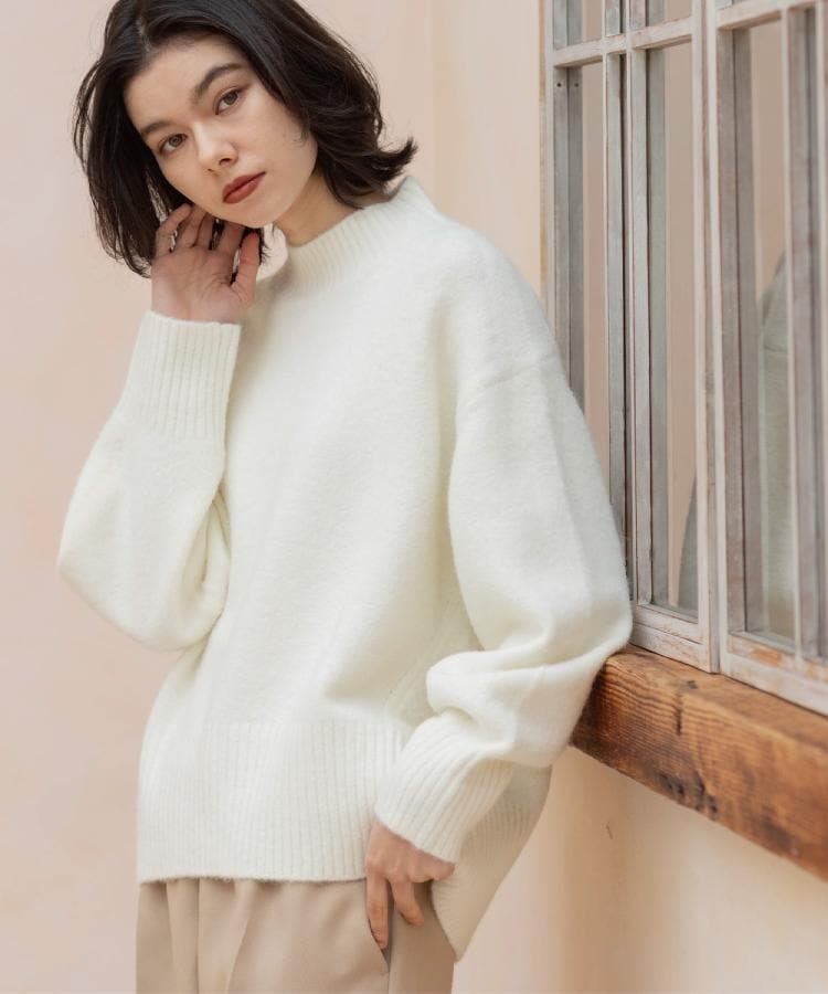 OPAQUE.CLIP ふわふわハイネックニット【洗濯機OK】《12col》 オペークドットクリップ トップス ニット グリーン グレー ブラウン イエロー ホワイト レッド ピンク ブラック ブルー オレンジ パープルのサムネイル