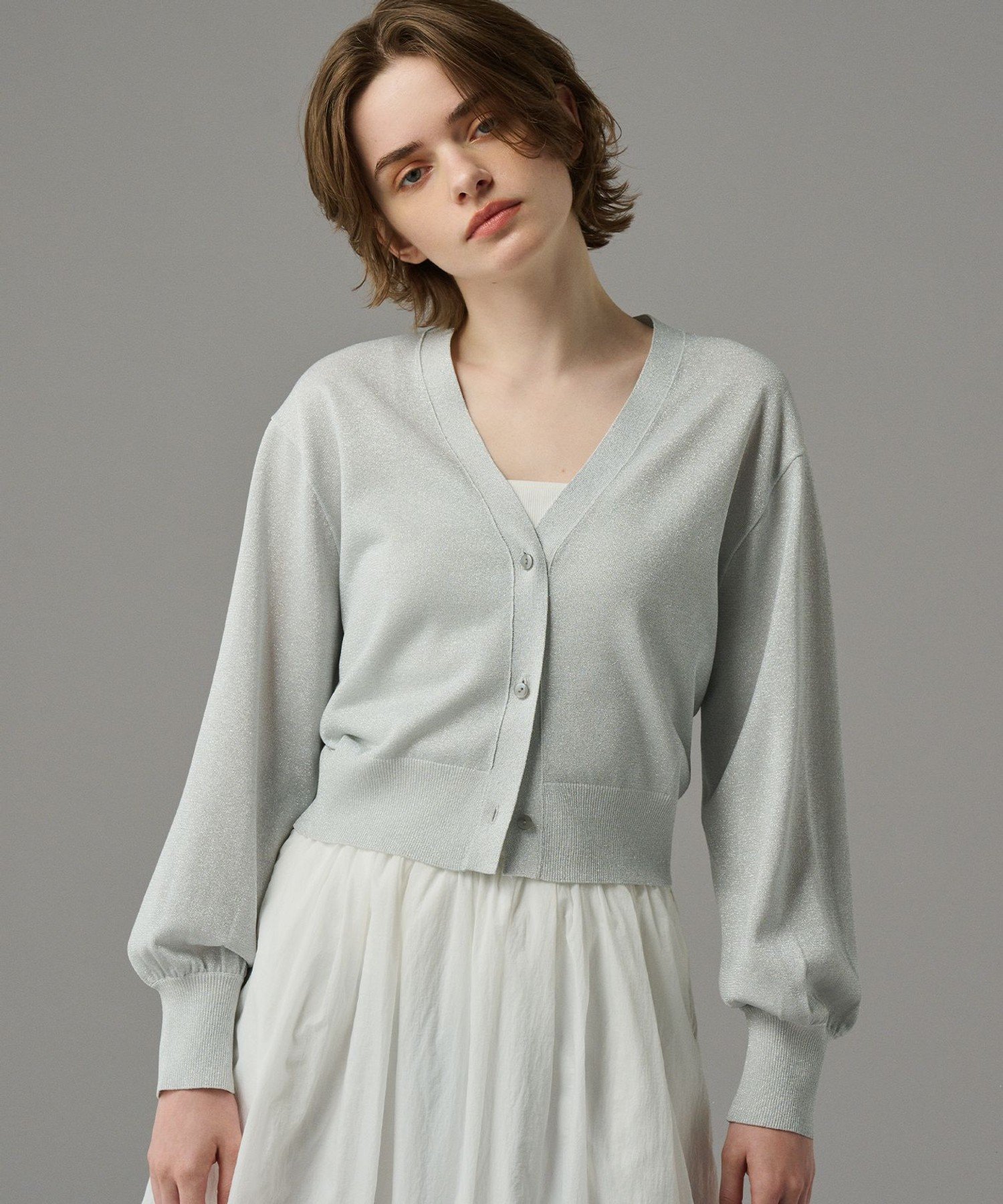 【SALE／50%OFF】uncrave 【手洗い可】シアーラメ Vネックニットカーディガン(uncrave STANDARD) アンクレイヴ トップス カーディガン ゴールド シルバー【送料無料】のサムネイル