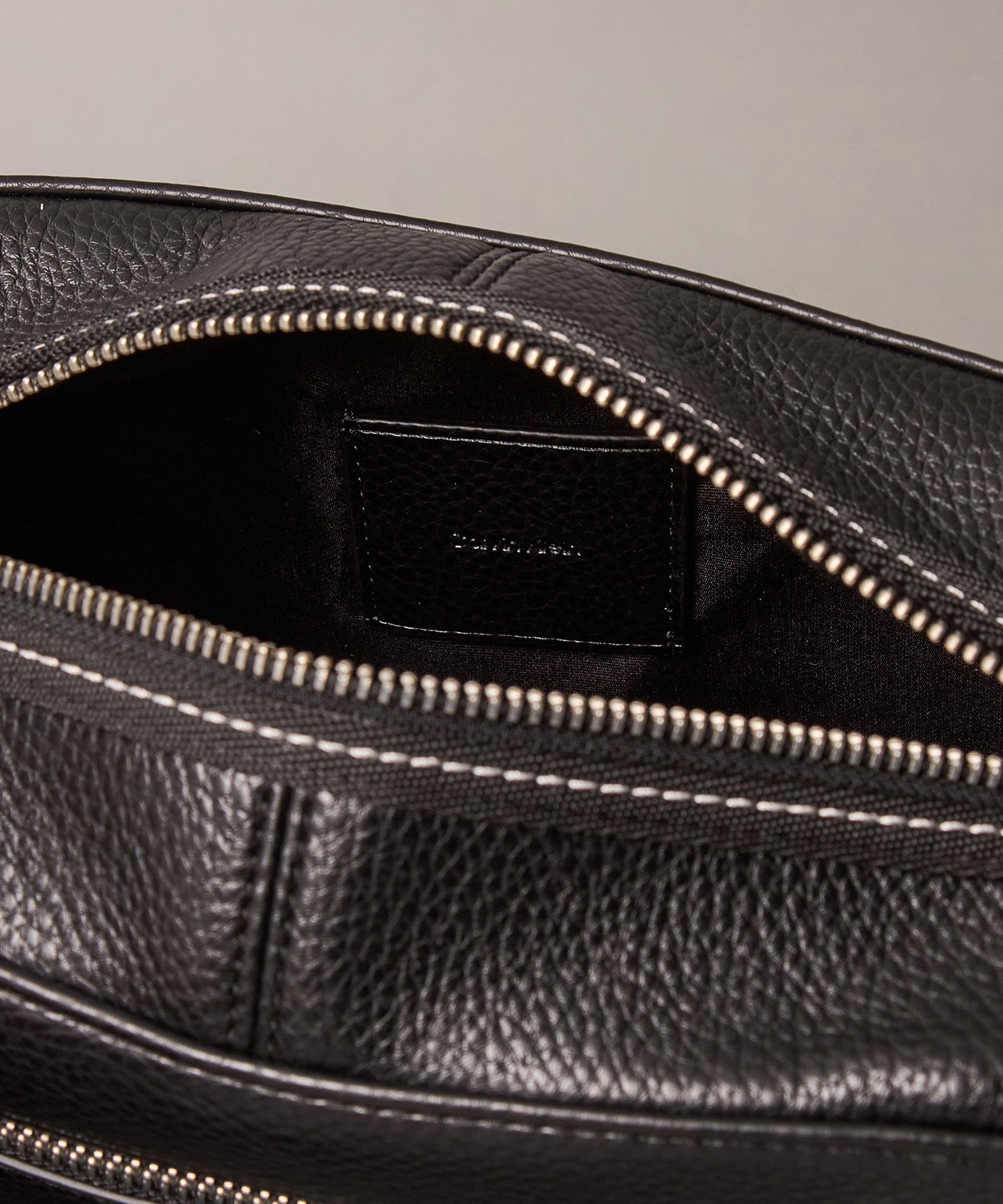 (M)【公式ショップ】 カルバンクライン クロスボディバッグ - ボールドぺブルクロスカメラバッグ Calvin Klein Jeans Accessory 4D3394G カルバン・クライン バッグ ボディバッグ・ウエストポーチ ブラック
