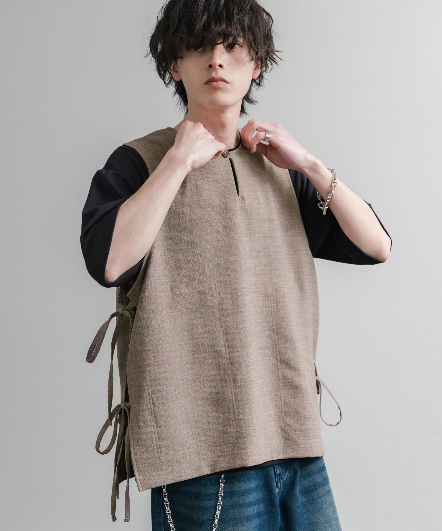 Audience Upscape Audience 日本製リネンライクキーネックベスト ロッキーモンロー トップス ベスト・ジレ グレー ブラック ブラウン【送料無料】
