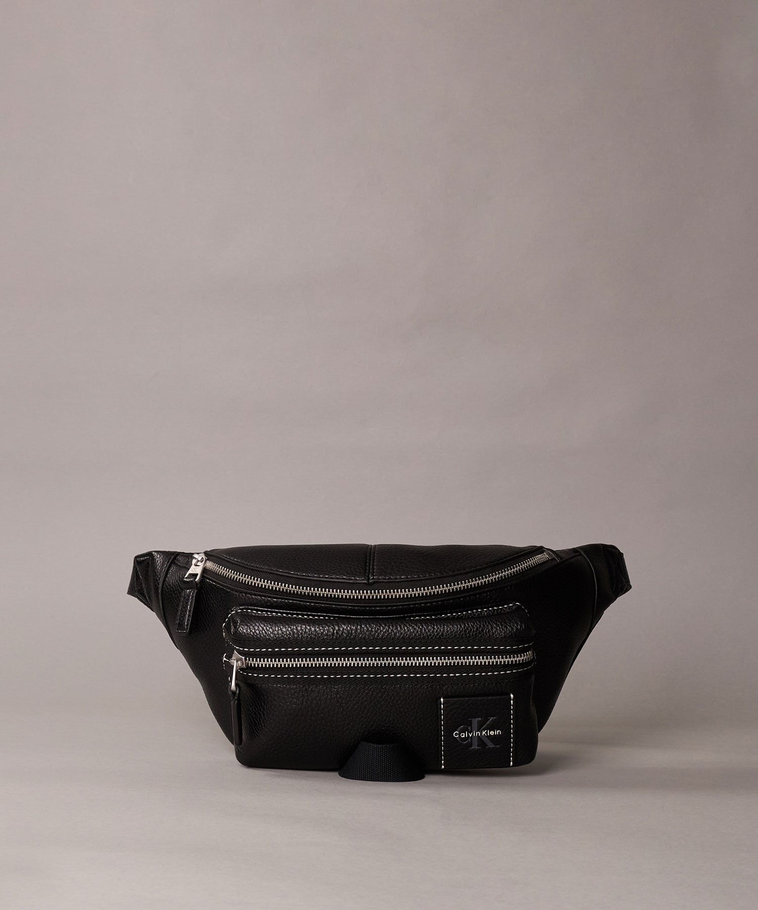 (M)【公式ショップ】 カルバンクライン クロスボディバッグ - ボールドぺブルスリングバッグ Calvin Klein Jeans Accessory 4D3427G カルバン・クライン バッグ ボディバッグ・ウエストポーチ ブラック