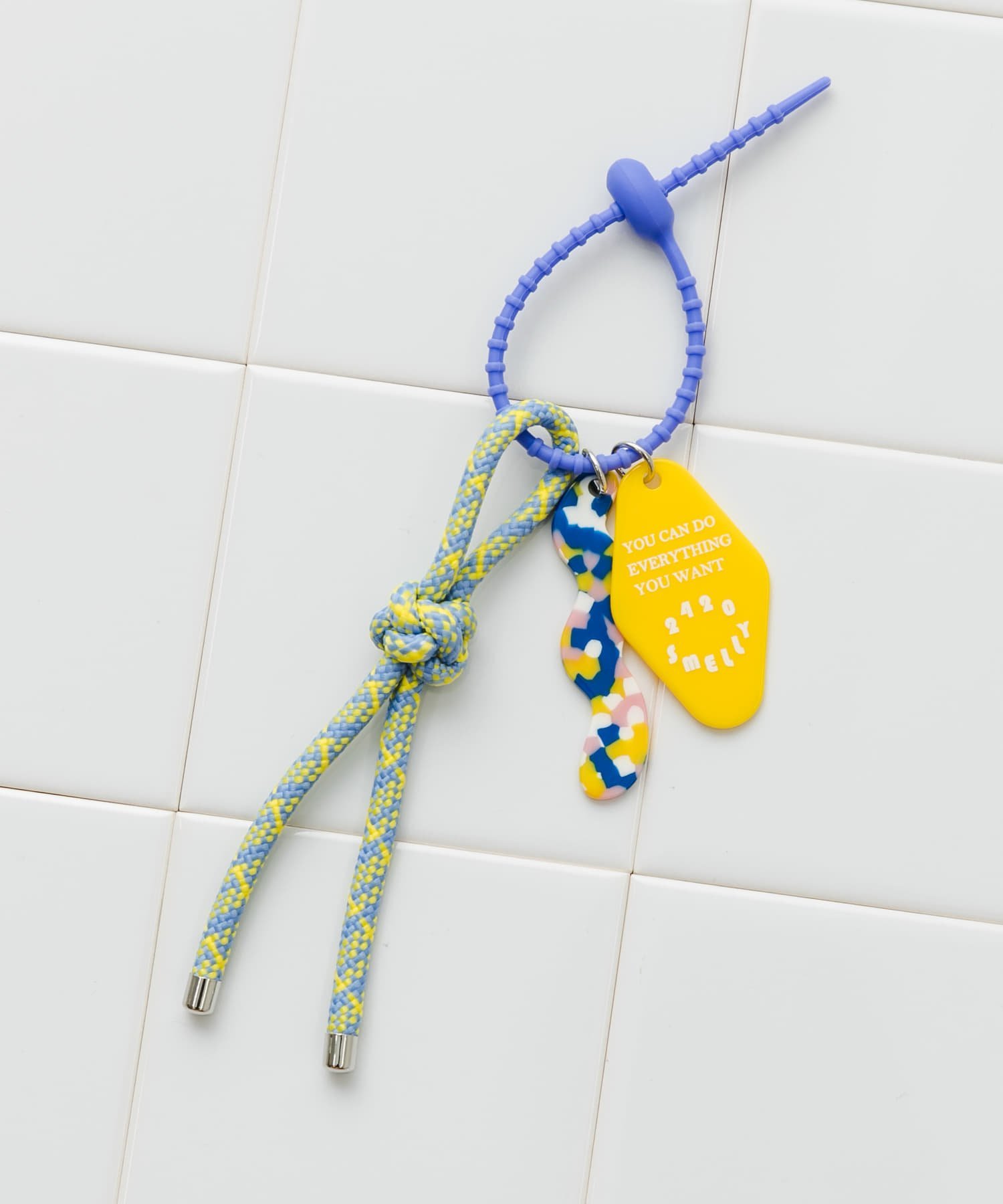 SMELLY カラフルチャームシリコンキーチェーン スメリー ファッション雑貨 チャーム・キーチェーン パープル ホワイト ブルー