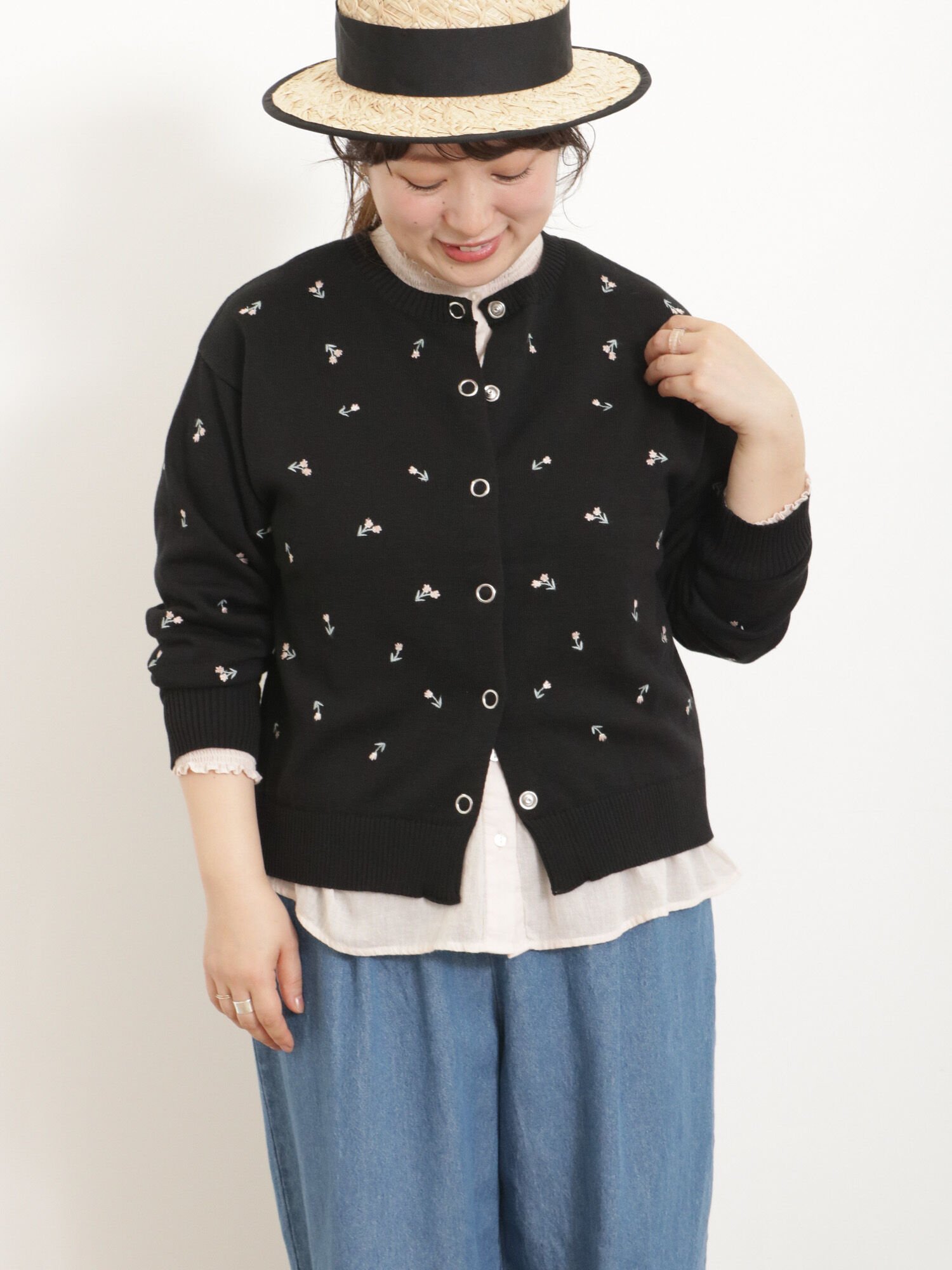 サマンサモスモス 服 レディース 【SALE／56%OFF】Samansa Mos2 花柄刺繍リングドットボタンカーディガン サマンサモスモス トップス カーディガン ブラック ホワイト グリーン ブルー