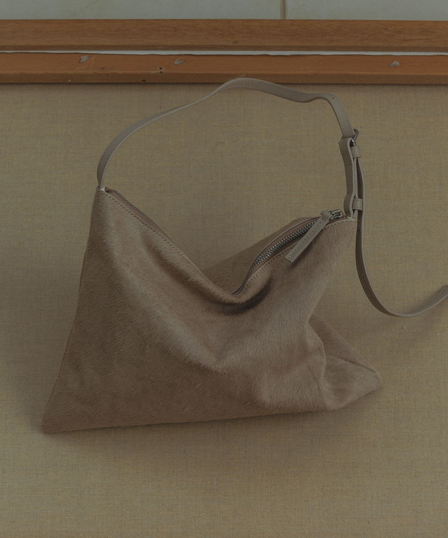 【SALE／50%OFF】SALON adam et rope' 【W S(ドゥーブル)】へアリーカウレザーバッグ / ハンドバッグ サロン アダム エ ロペ バッグ ショルダーバッグ ブラウン ベージュ【送料無料】