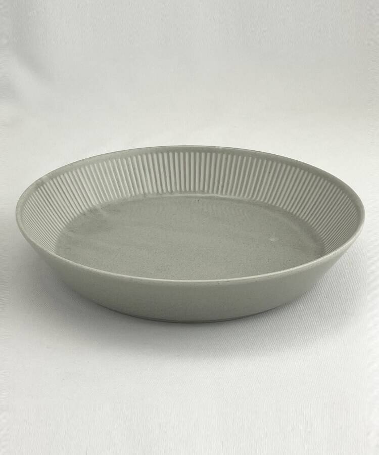 212 KITCHEN STORE 釉十草 深プレート グレー トゥーワントゥーキッチンストア 食器・調理器具・キッチ..