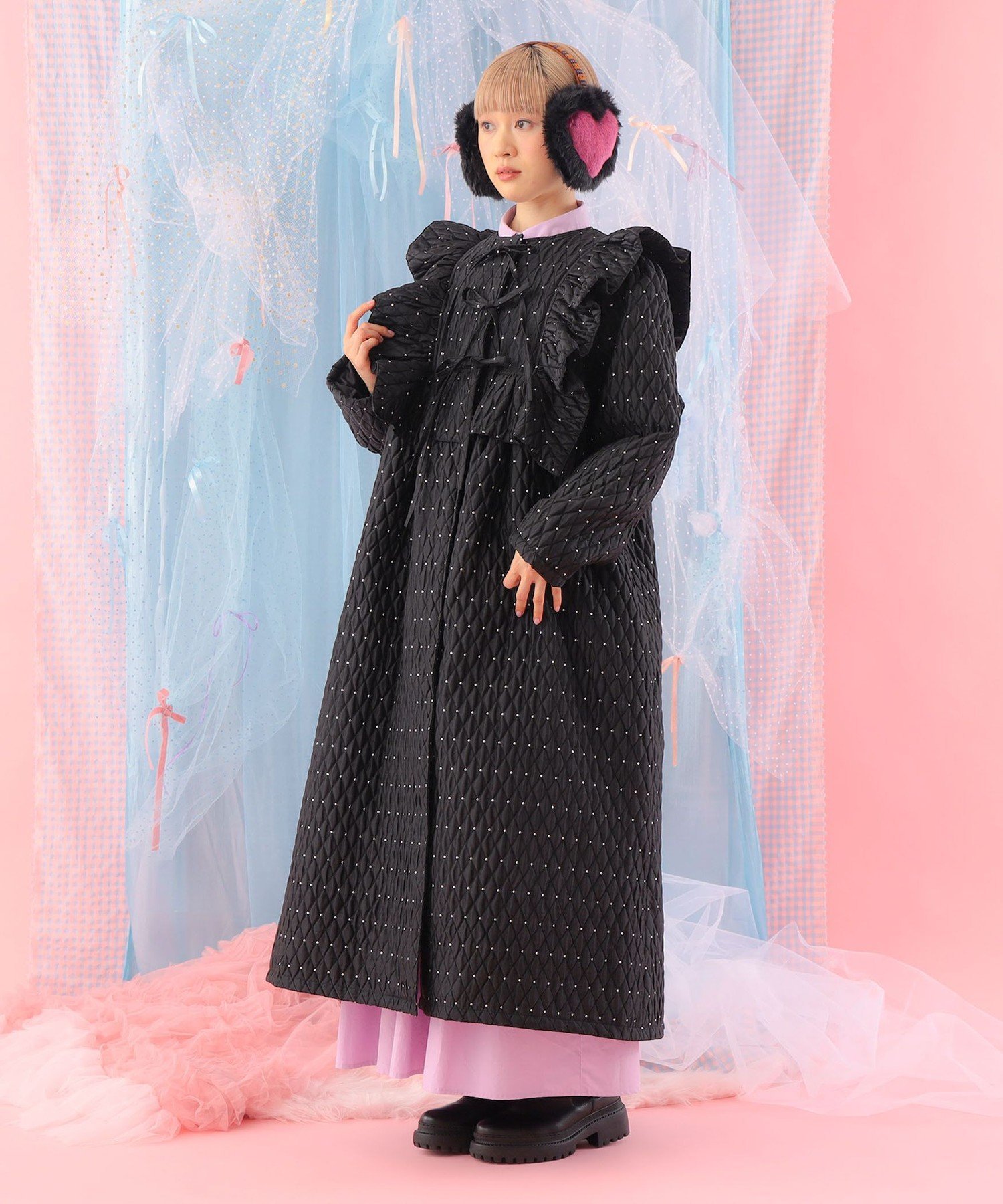 【SALE／60%OFF】CAROLINA GLASER ラメドット フリルコート カロリナ グレイサー ジャケット・アウター その他のジャケット・アウター ブラック シルバー【送料無料】